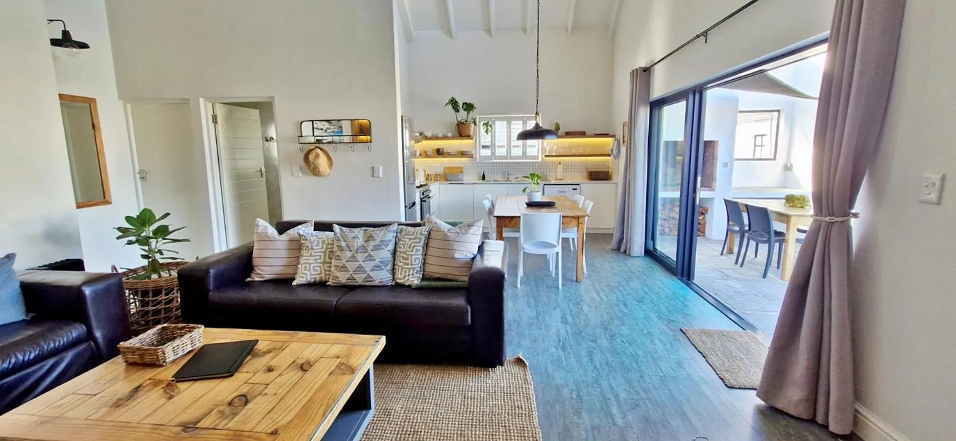 Amia House Struisbaai