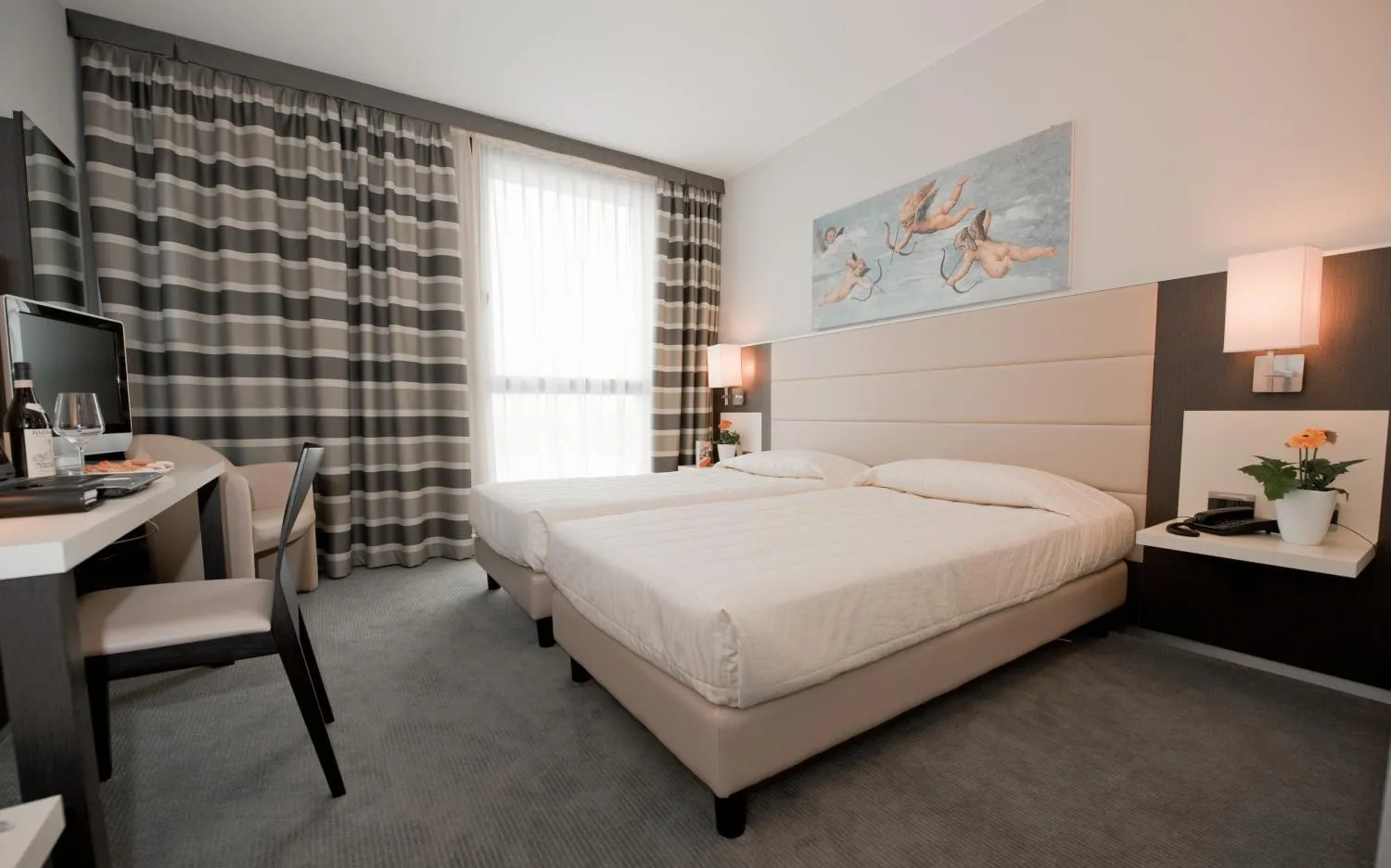 Bedroom, Bed in Hotel Rivarolo