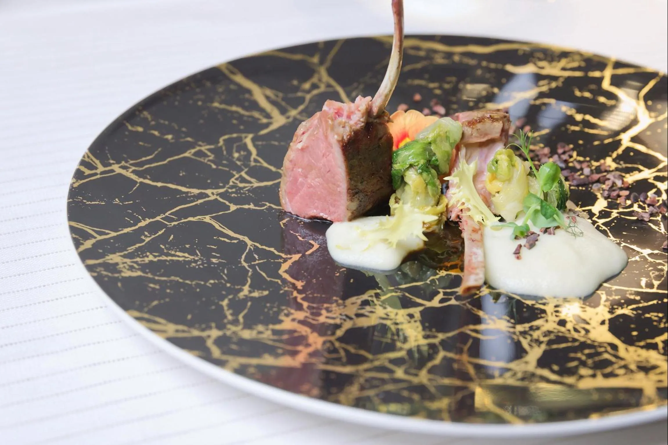 Restaurant/places to eat in Bonfanti Design Hotel