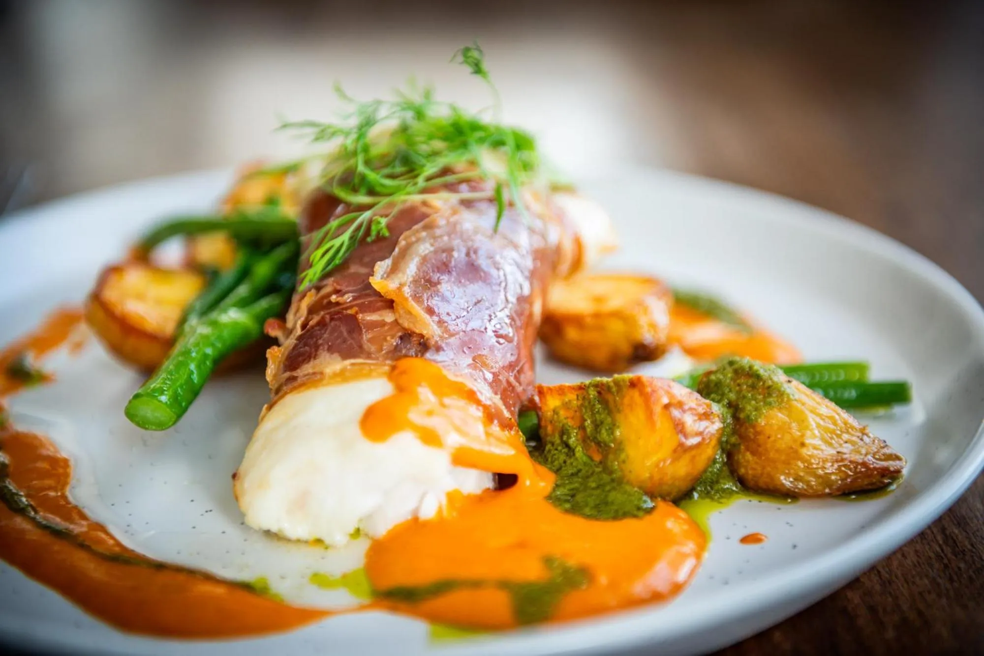 Restaurant/places to eat in The Falcon Hotel