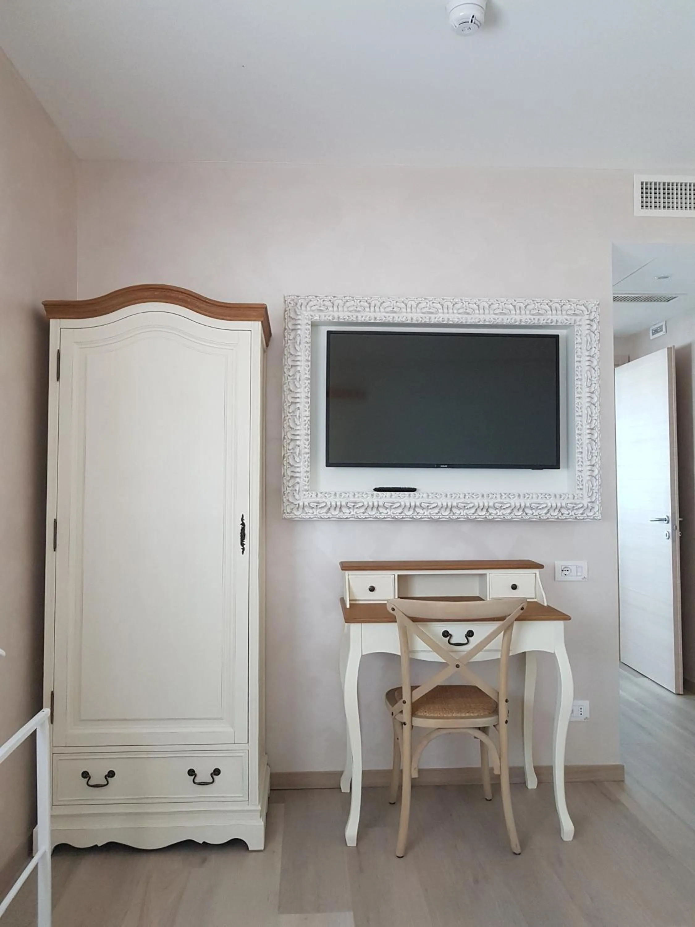 TV and multimedia in Hotel Albatros 3 Stelle Superior