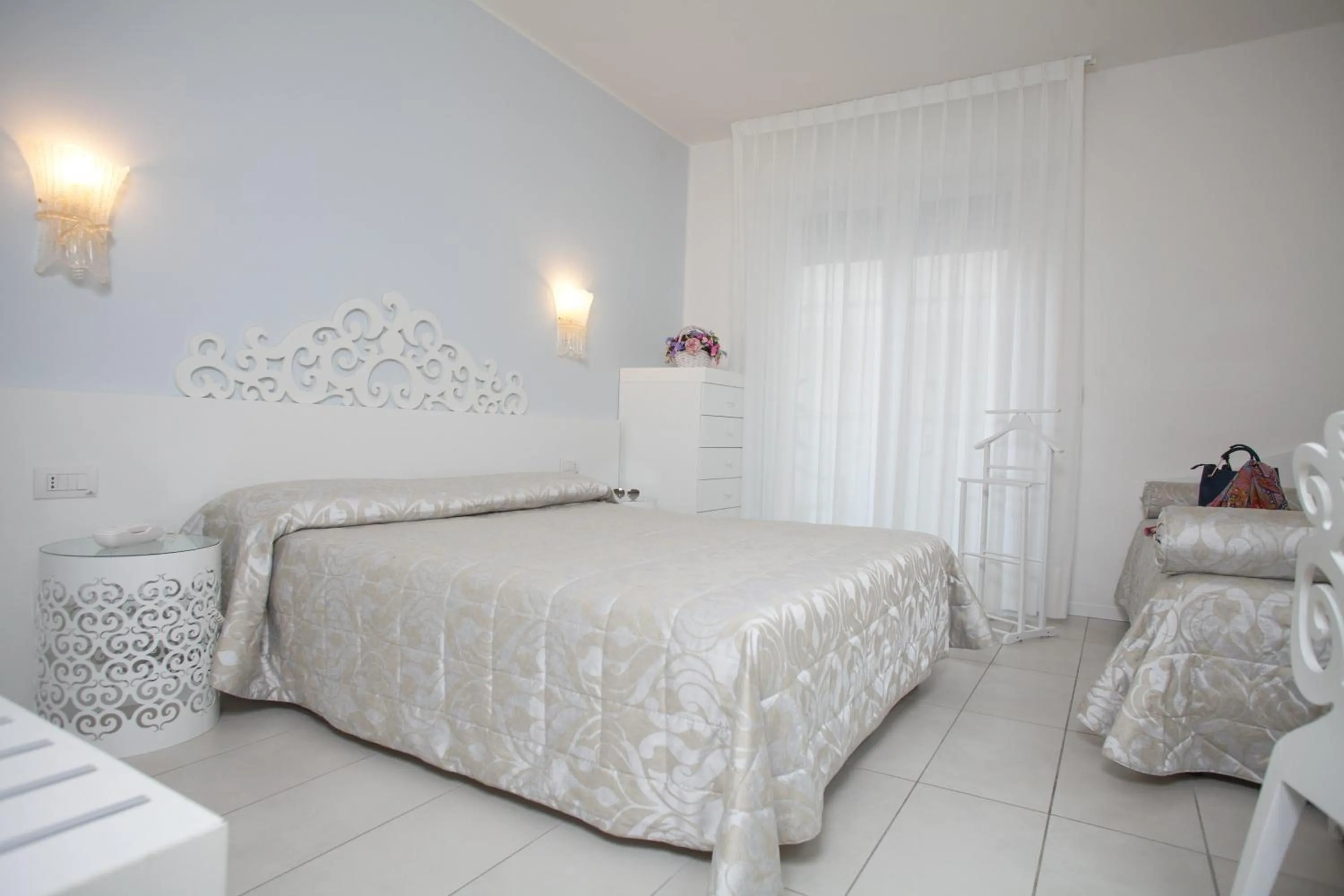 Bed in Hotel Albatros 3 Stelle Superior