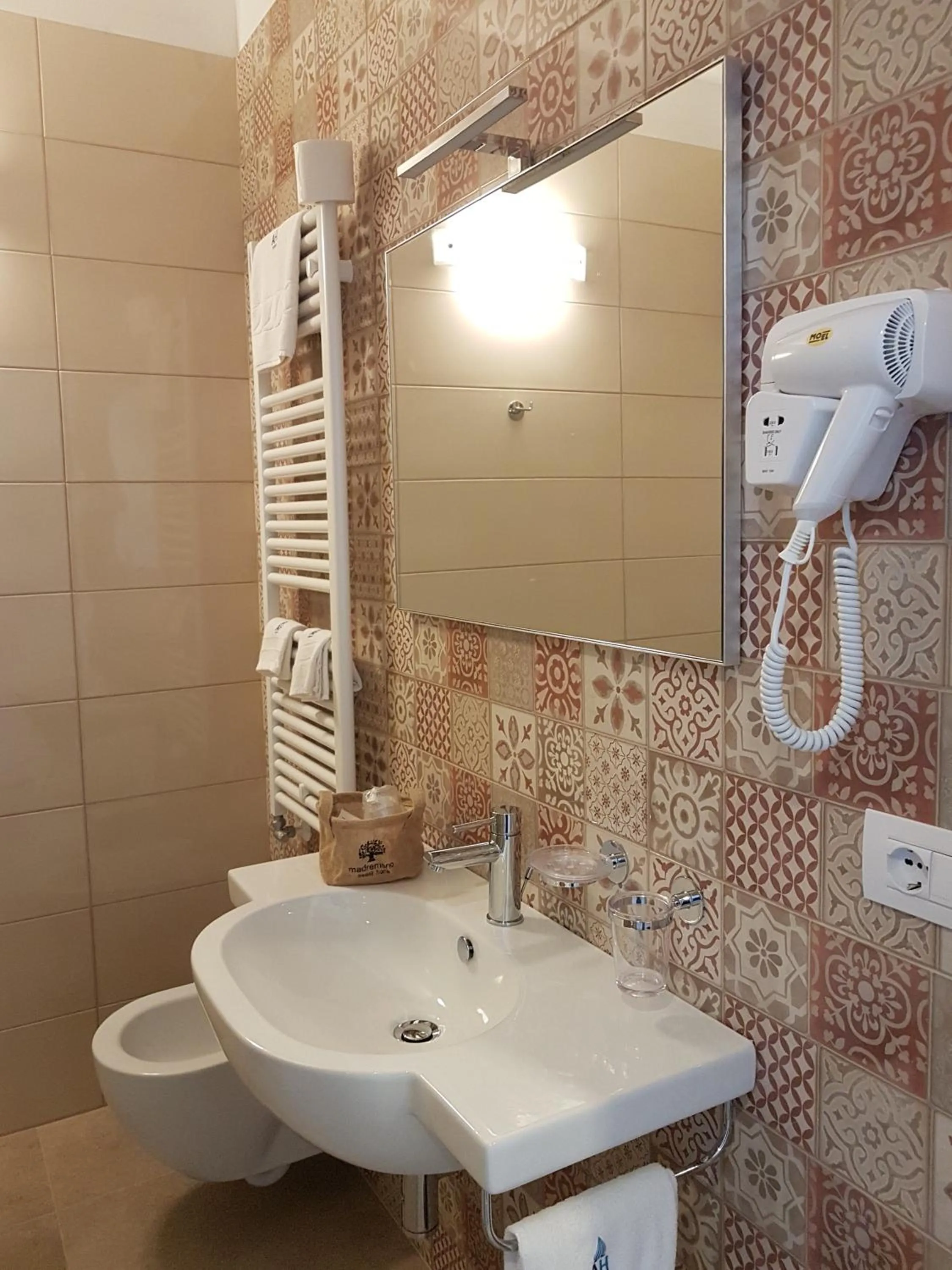 Shower in Hotel Albatros 3 Stelle Superior