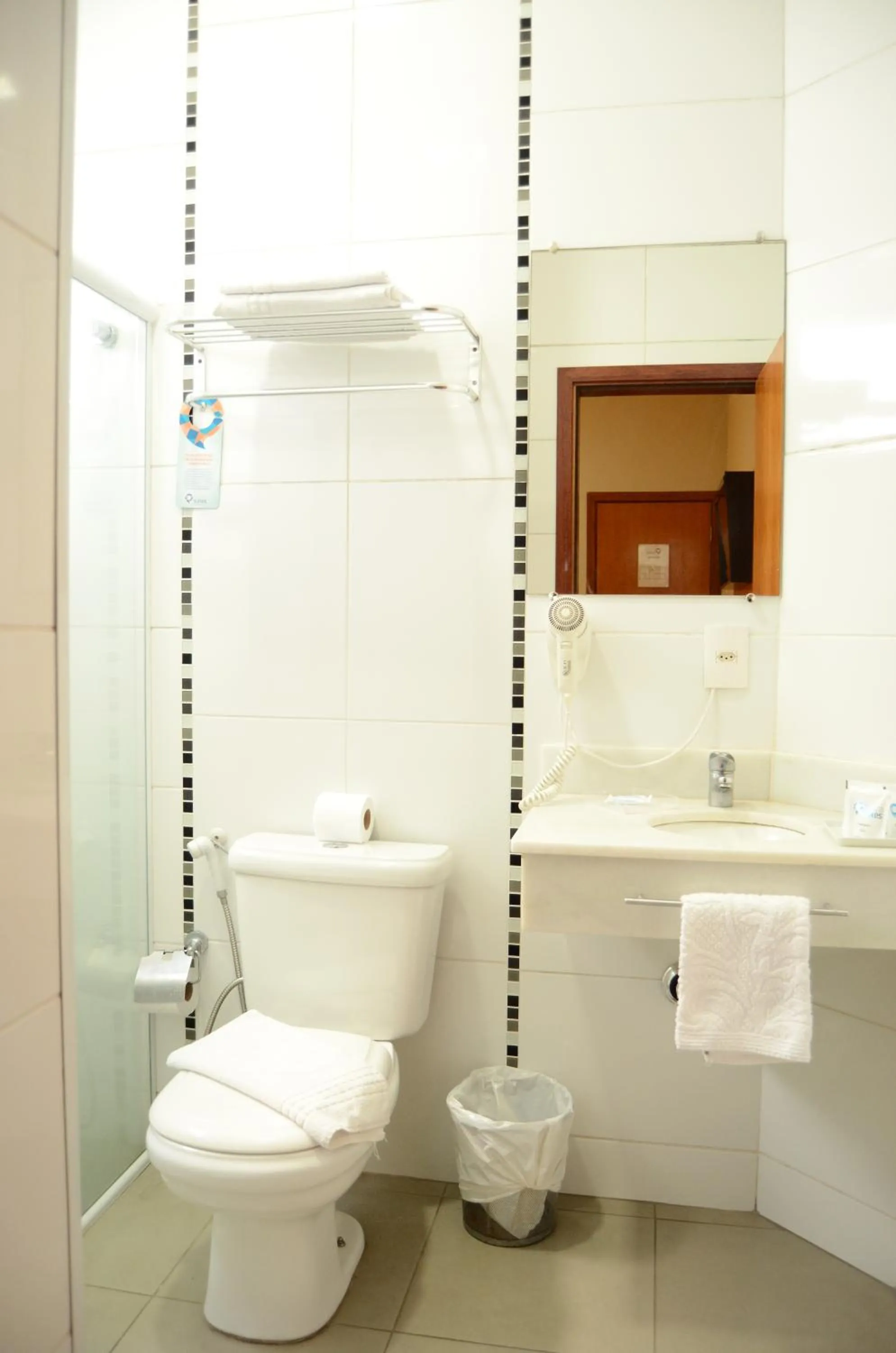 Bathroom in Limeira Suítes