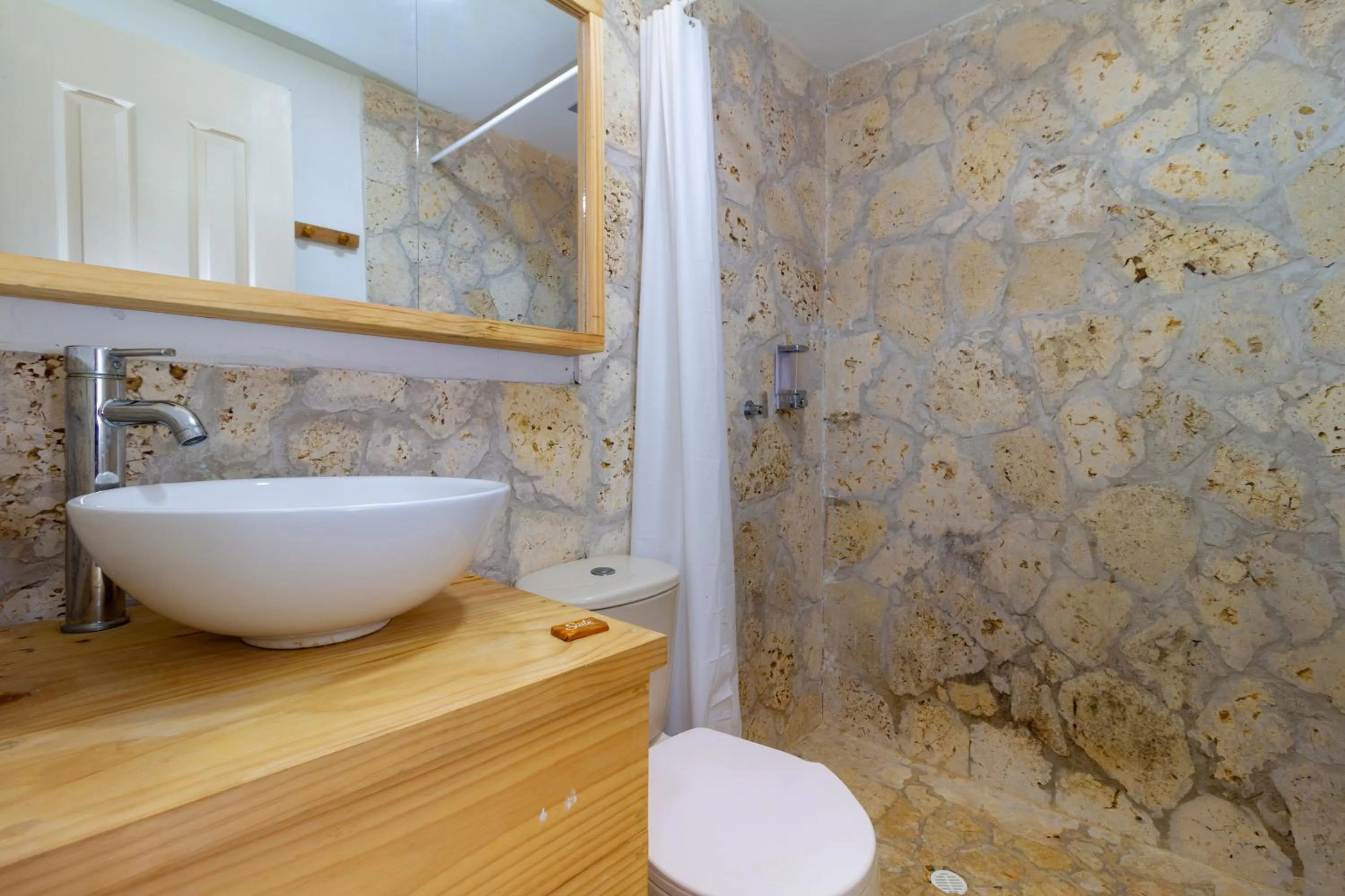 Shower in Hotel Arena Beach Cartagena