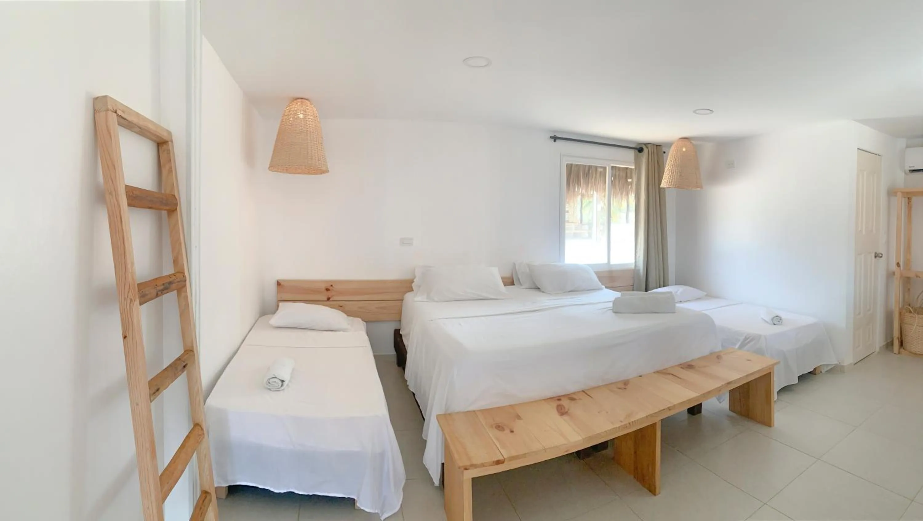 Triple Room with Private Bathroom in Arena Beach Hotel