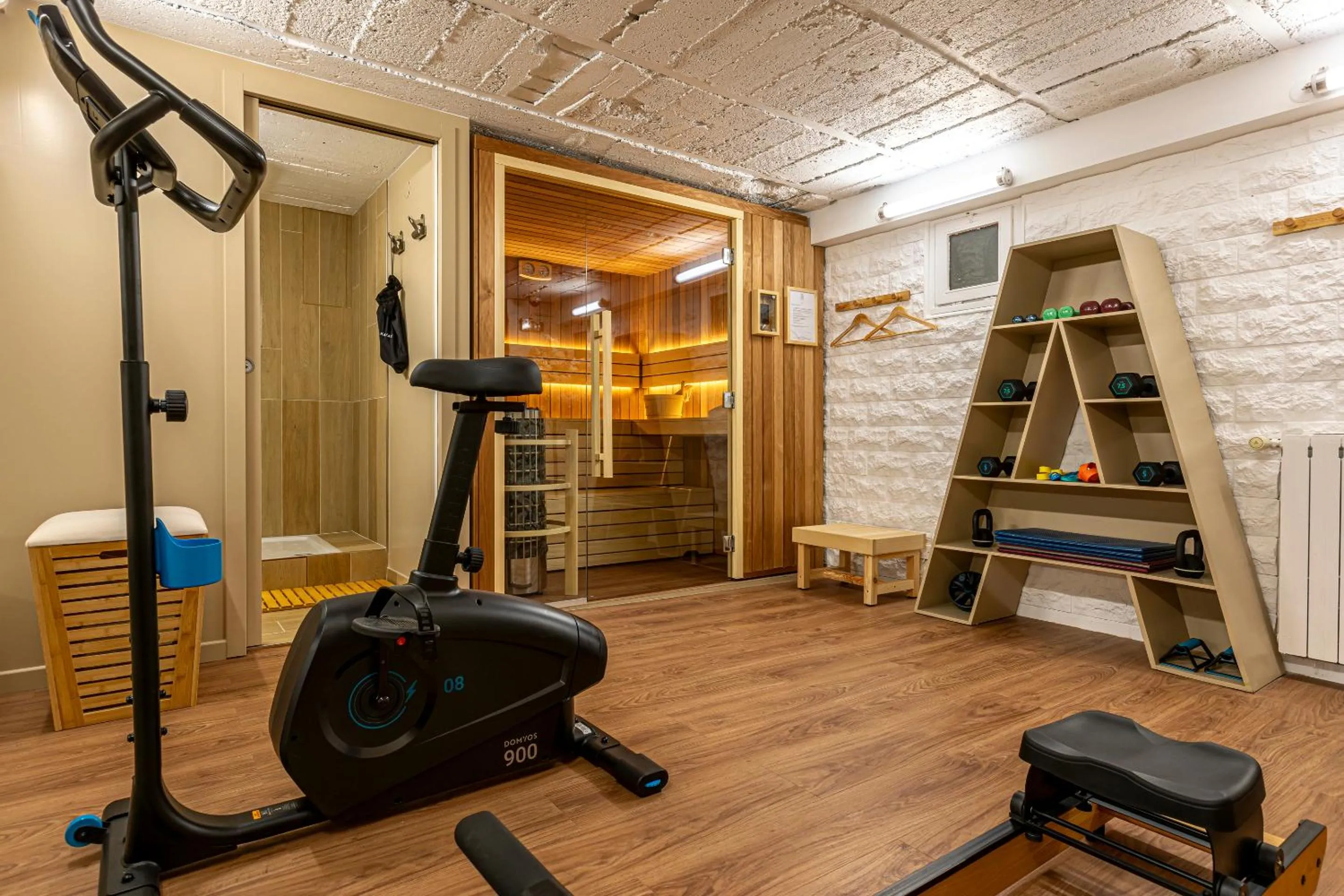 Shower in Hotel Alpha Paris Eiffel by Patrick Hayat