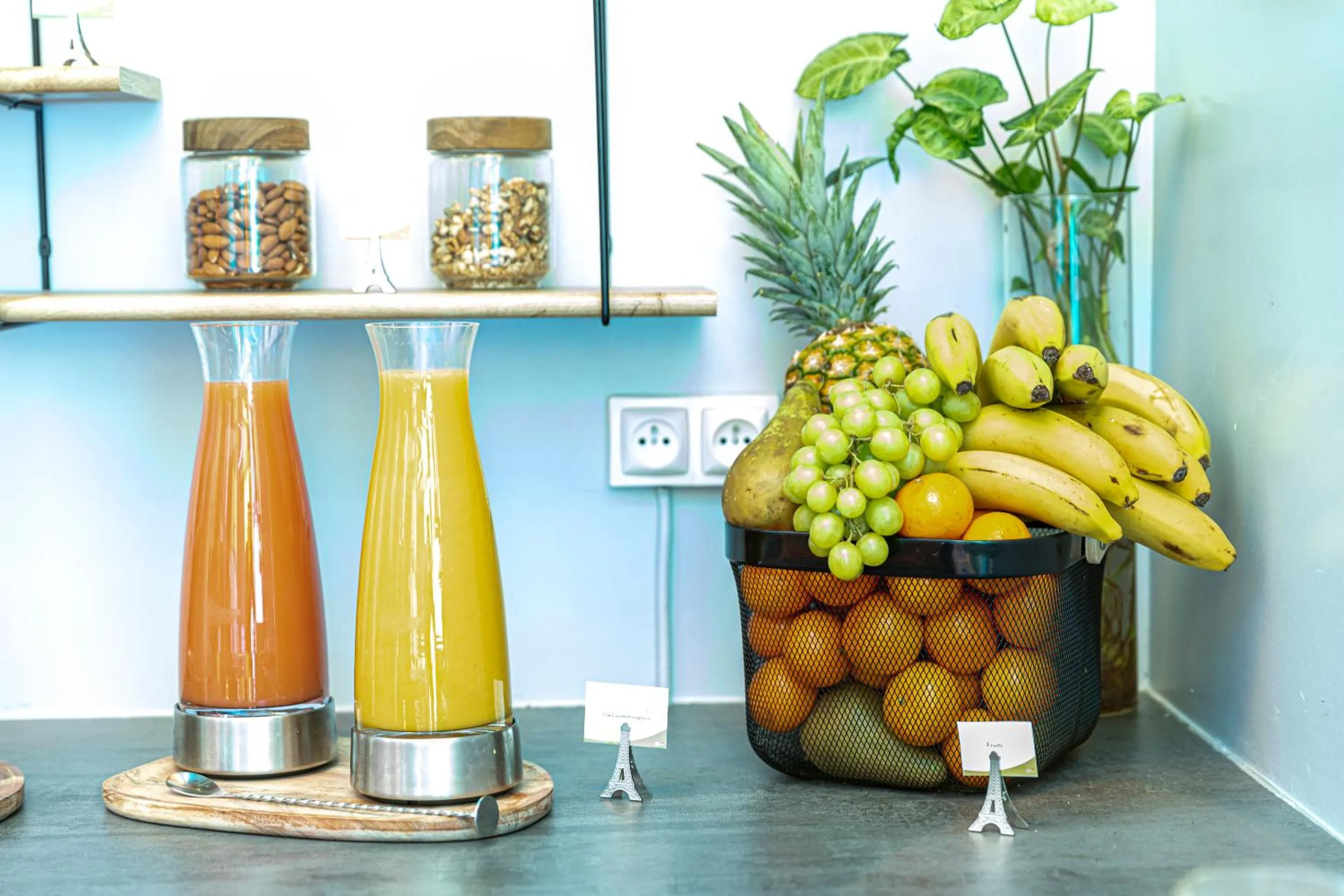 Food and drinks in Hotel Alpha Paris Eiffel by Patrick Hayat