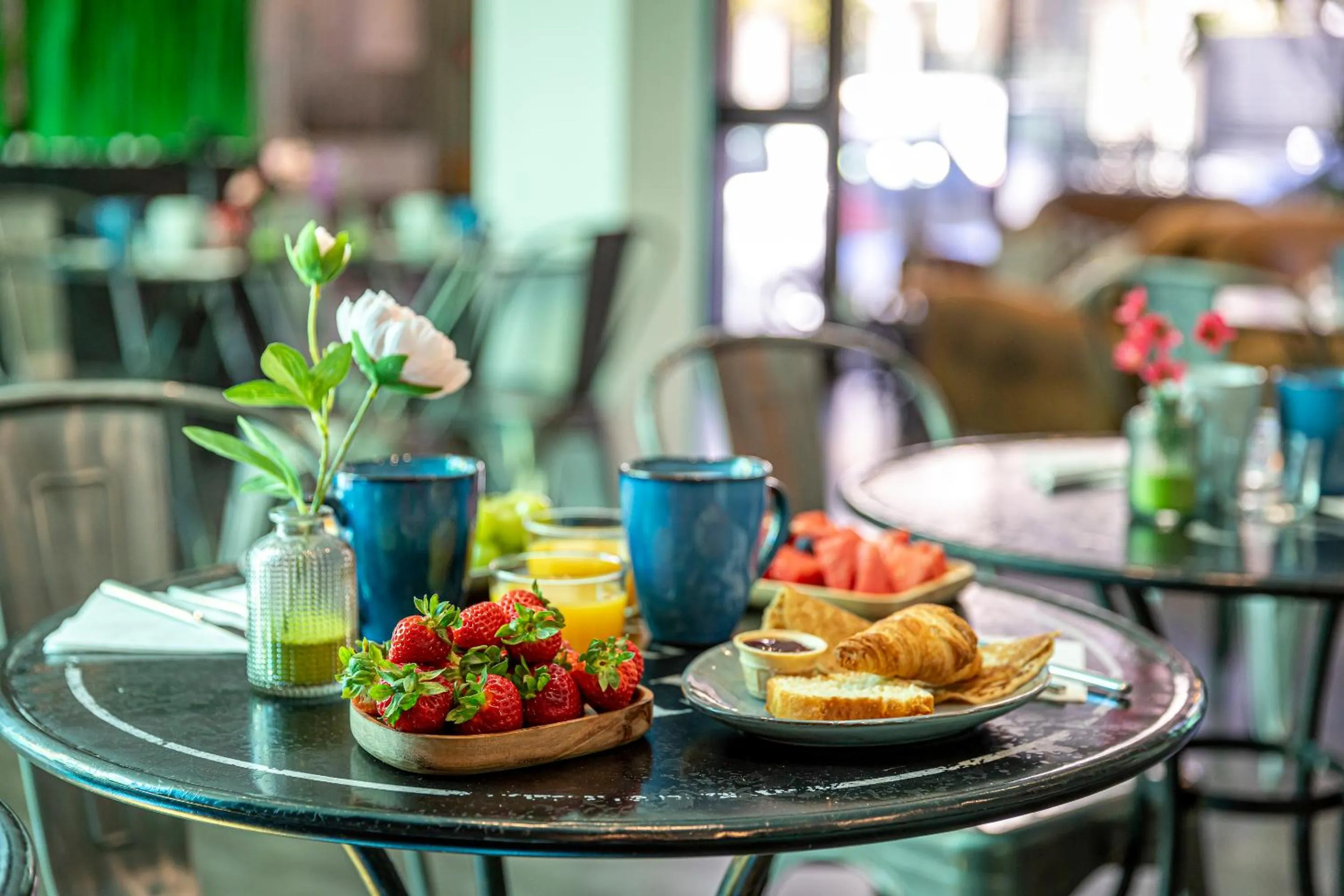Breakfast in Hotel Alpha Paris Eiffel by Patrick Hayat