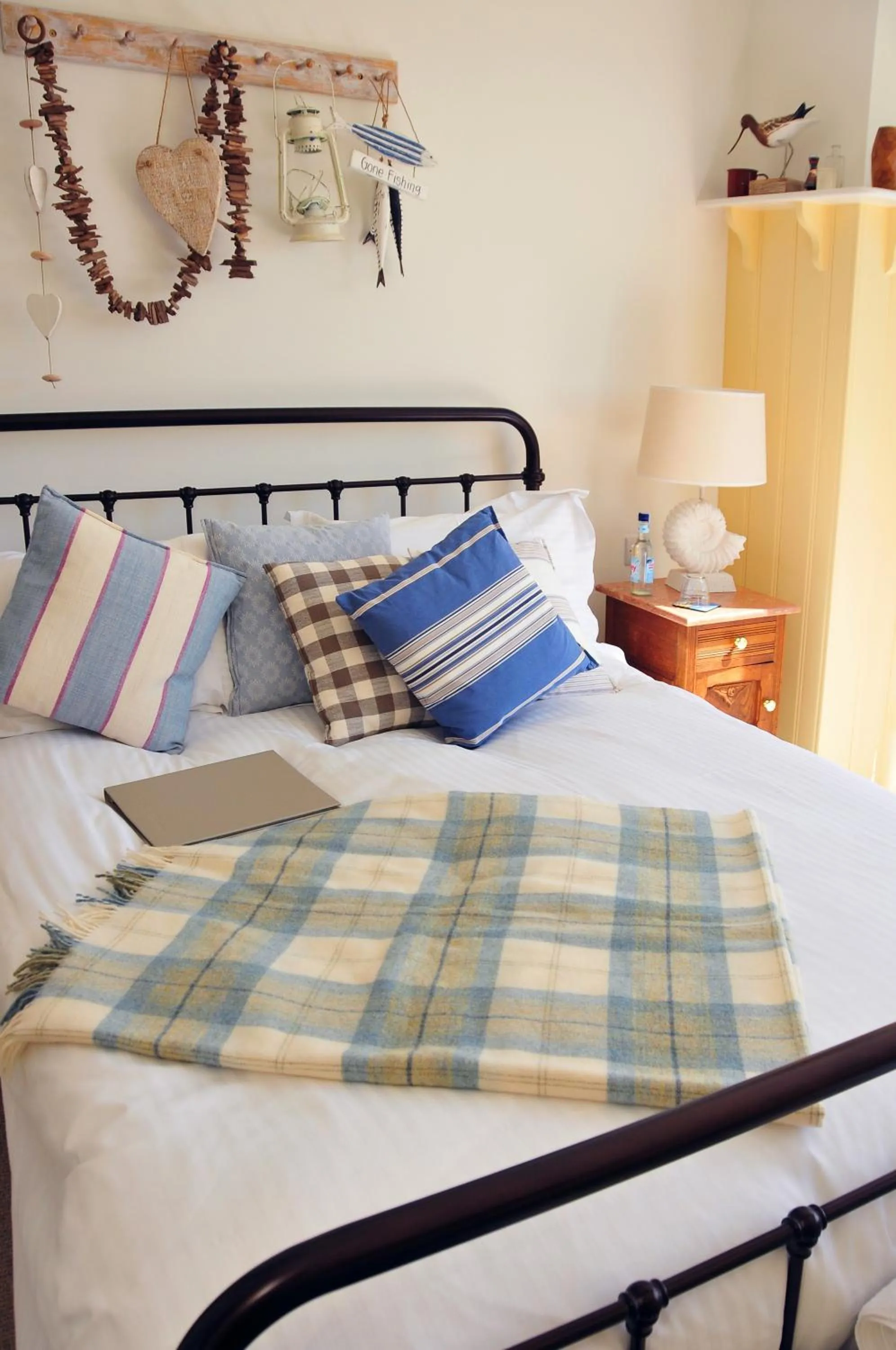 Bed in Lulworth Cove Inn