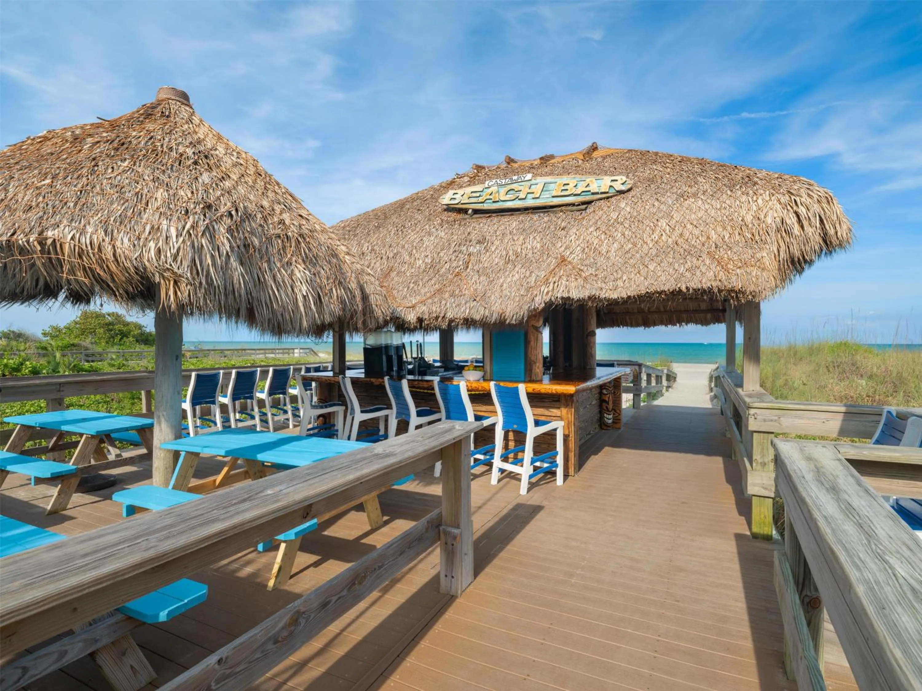 Lounge or bar in Hilton Cocoa Beach Oceanfront