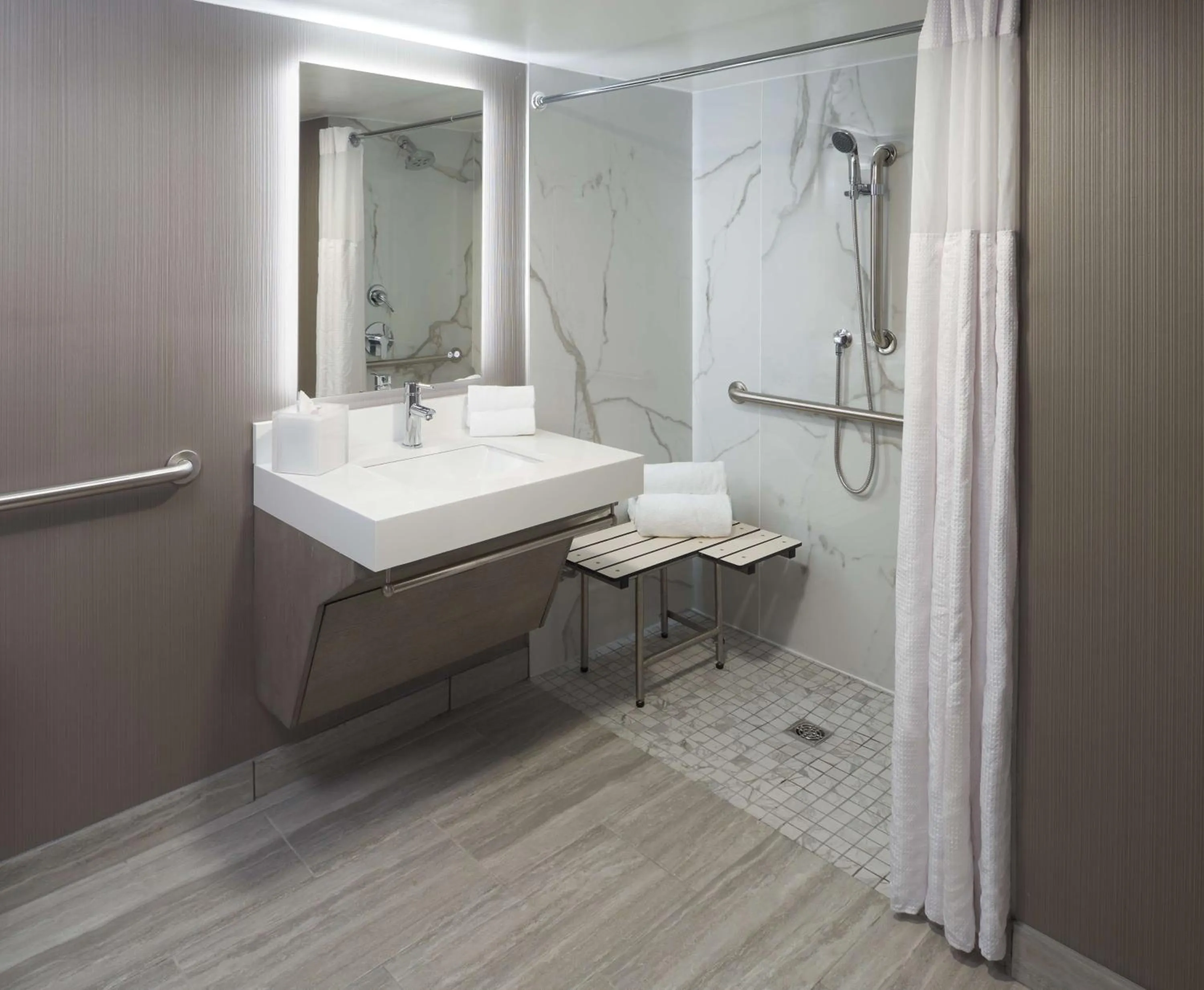 Bathroom in Hilton Cocoa Beach Oceanfront