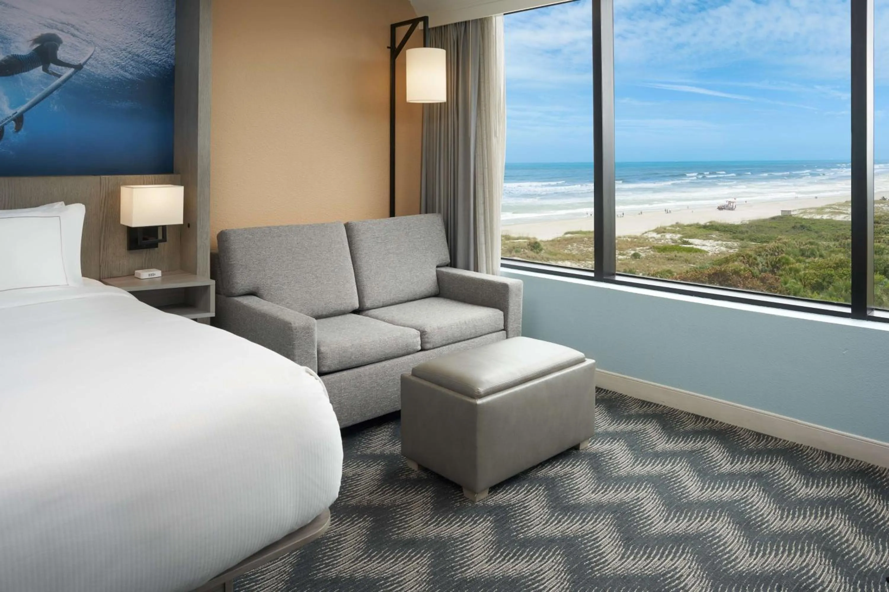 Living room, Bed in Hilton Cocoa Beach Oceanfront