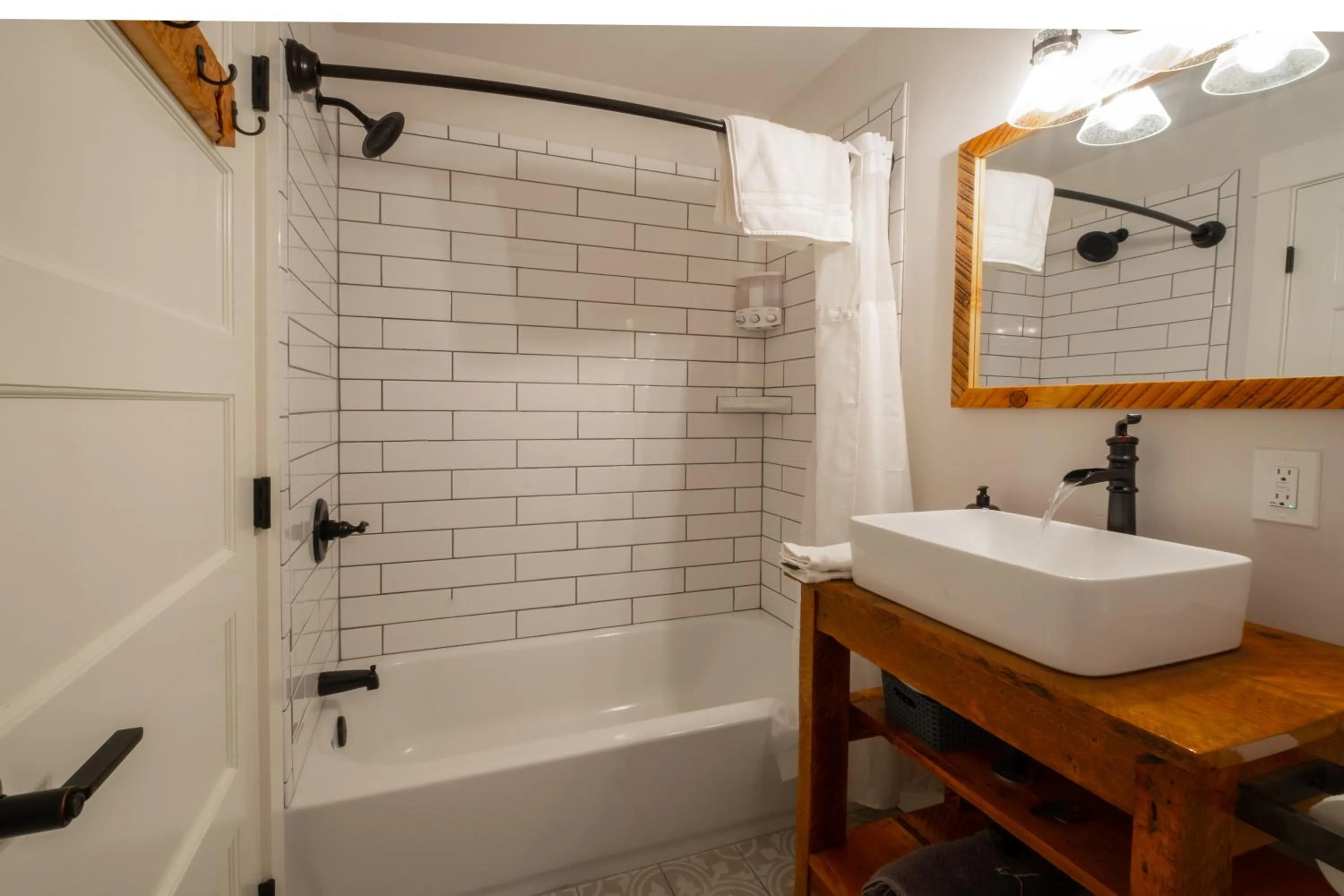 Eastside Guesthouse and Bivy