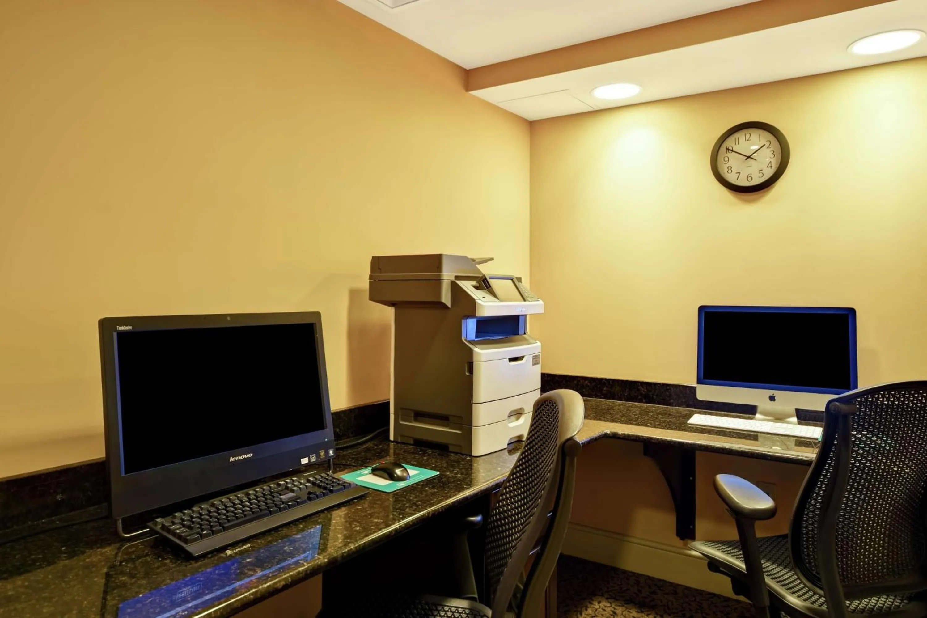 Business facilities in Homewood Suites by Hilton Charleston Airport/Convention Center