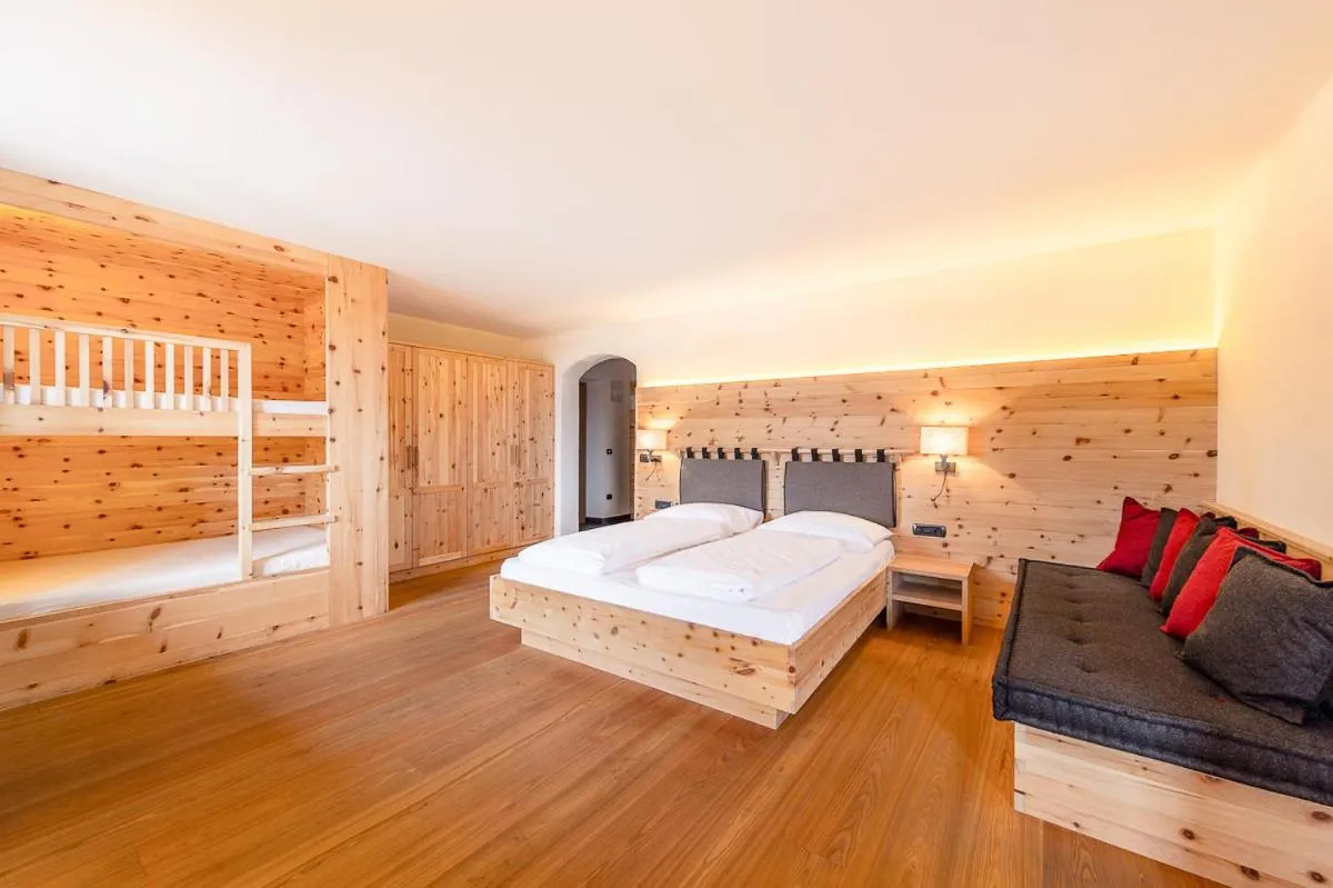 Photo of the whole room, Bed in Gasthof Zur Sonne