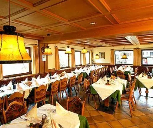 Restaurant/places to eat in Gasthof Zur Sonne