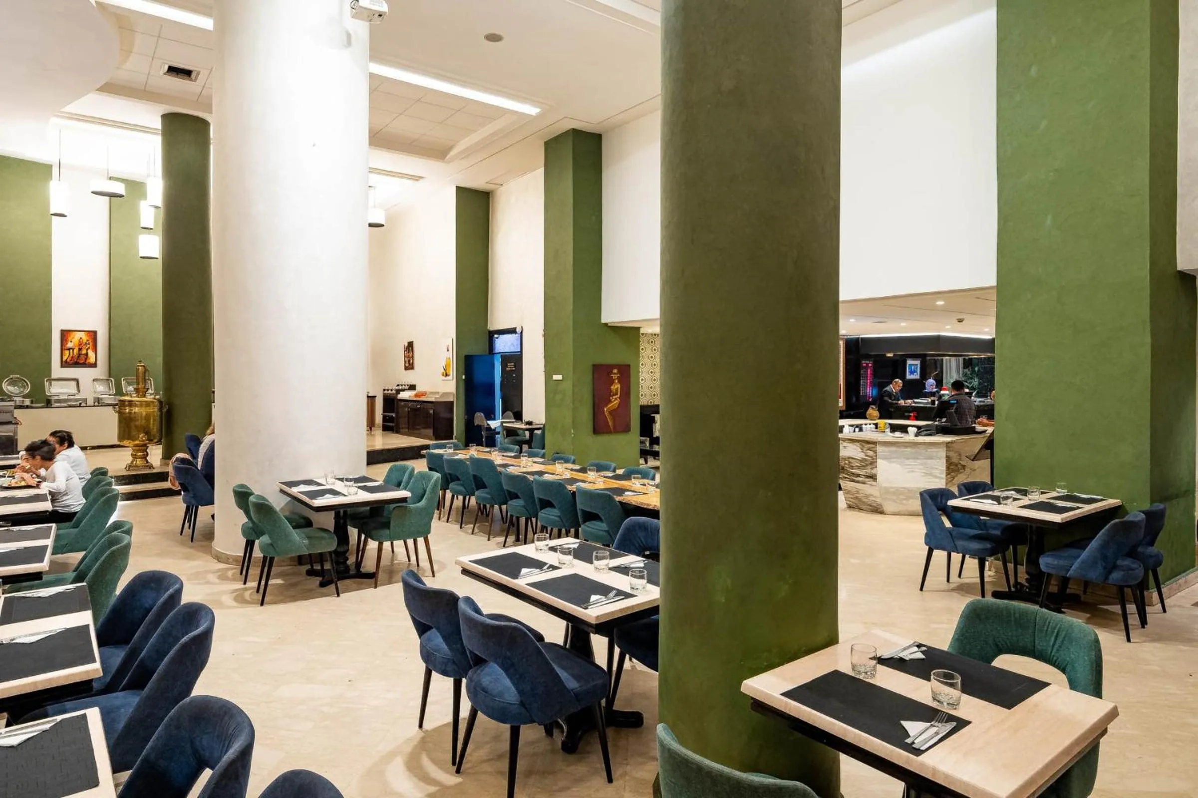 Restaurant/places to eat in Diwan Casablanca Hotel & Spa