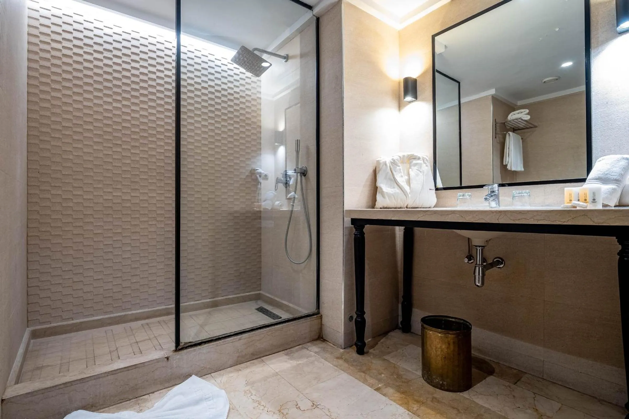 Shower in Diwan Casablanca Hotel & Spa