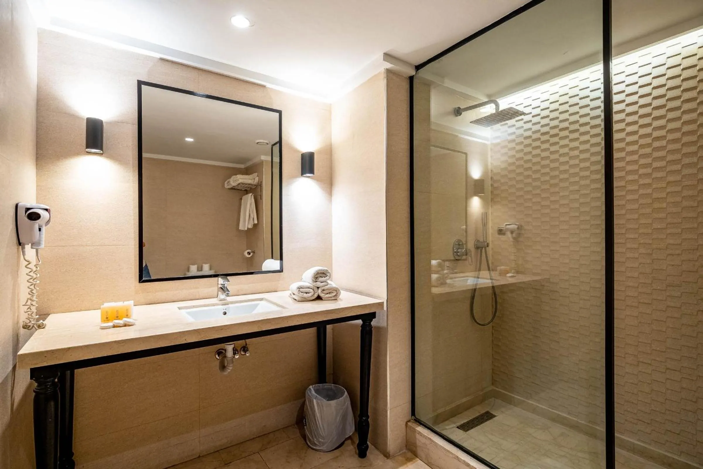 Shower in Diwan Casablanca Hotel & Spa