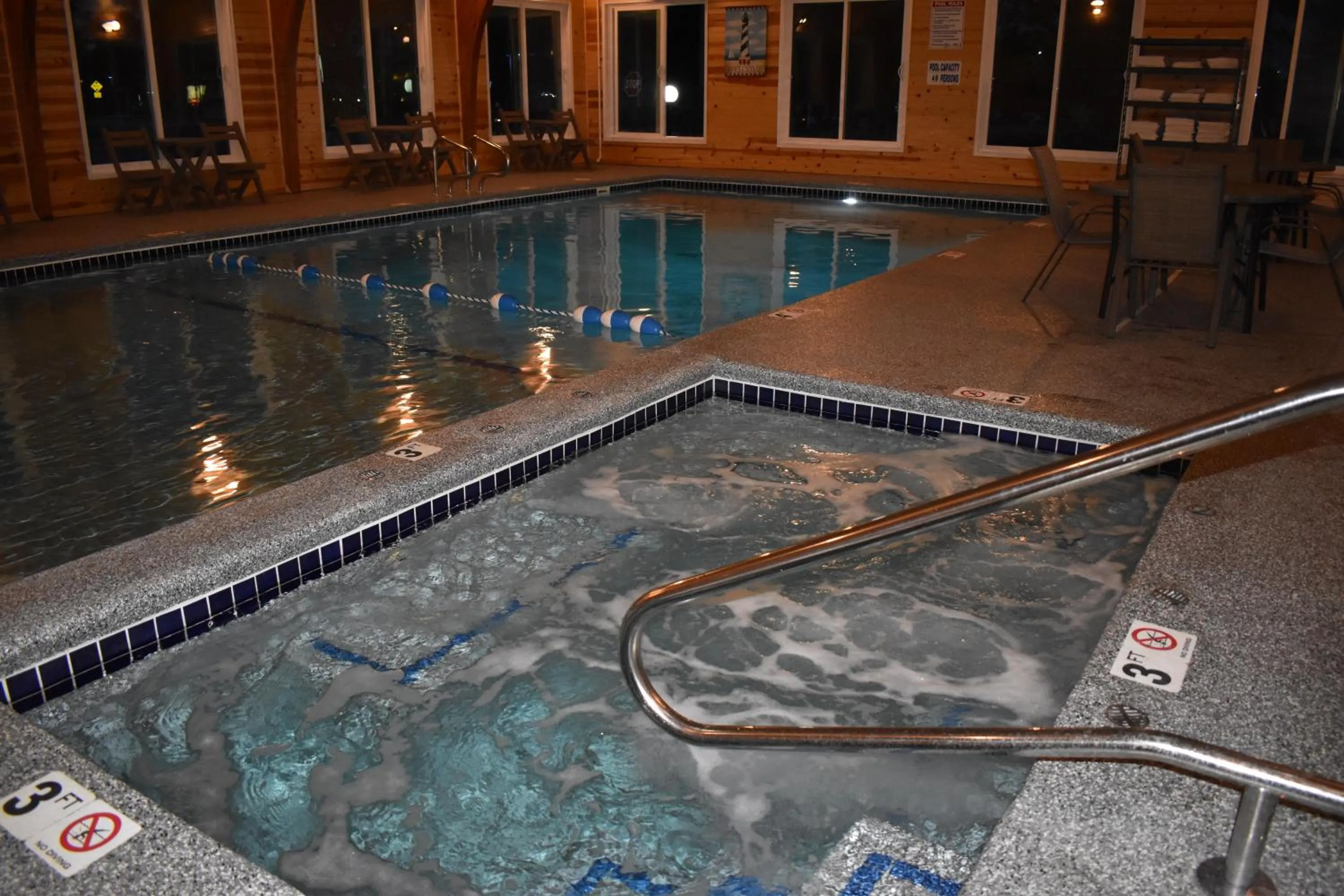 Hot Tub in Lighthouse View Motel