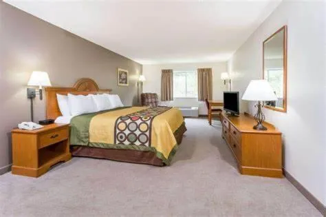 Bed in Super 8 by Wyndham Huntington WV