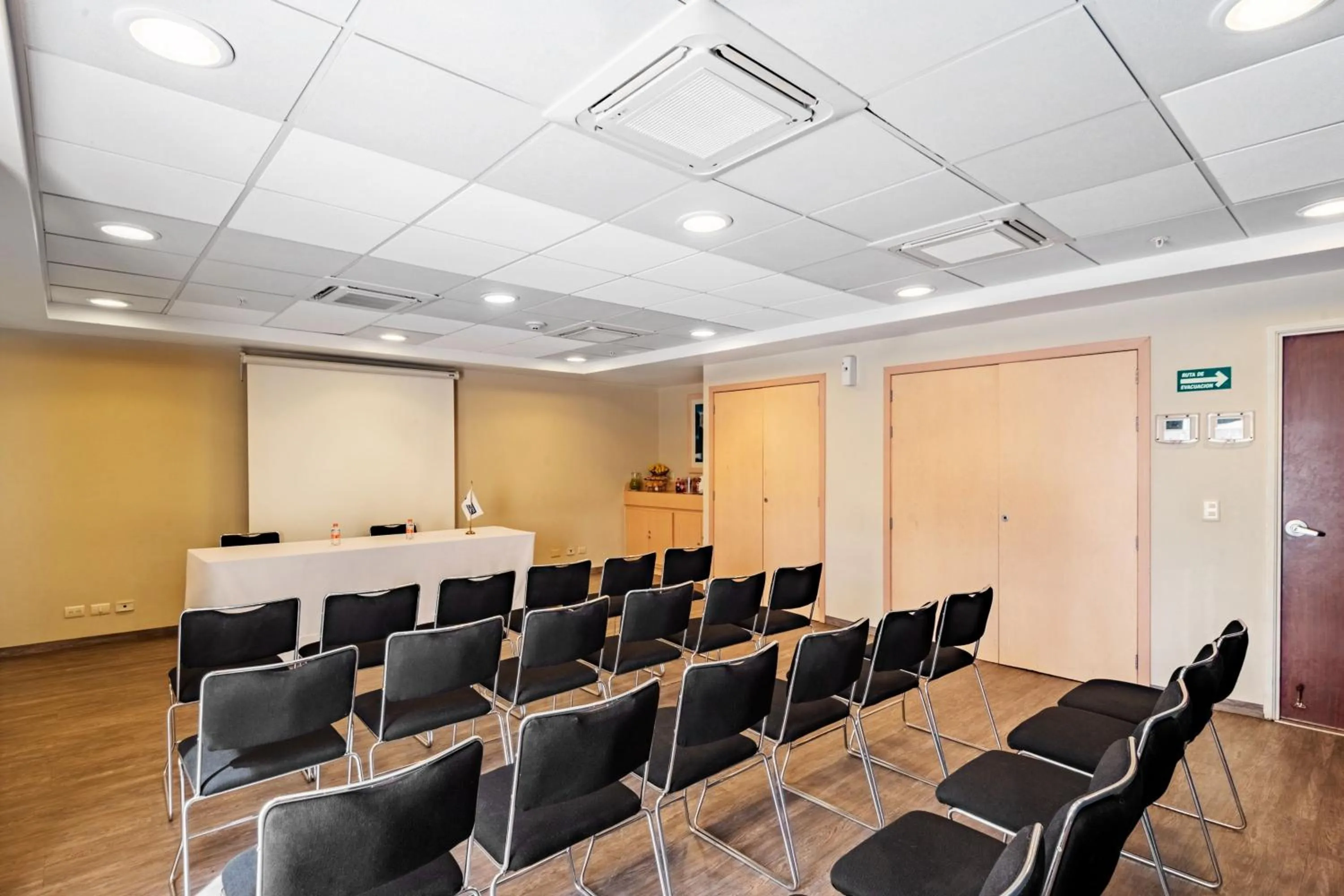 Meeting/conference room in City Express by Marriott Villahermosa
