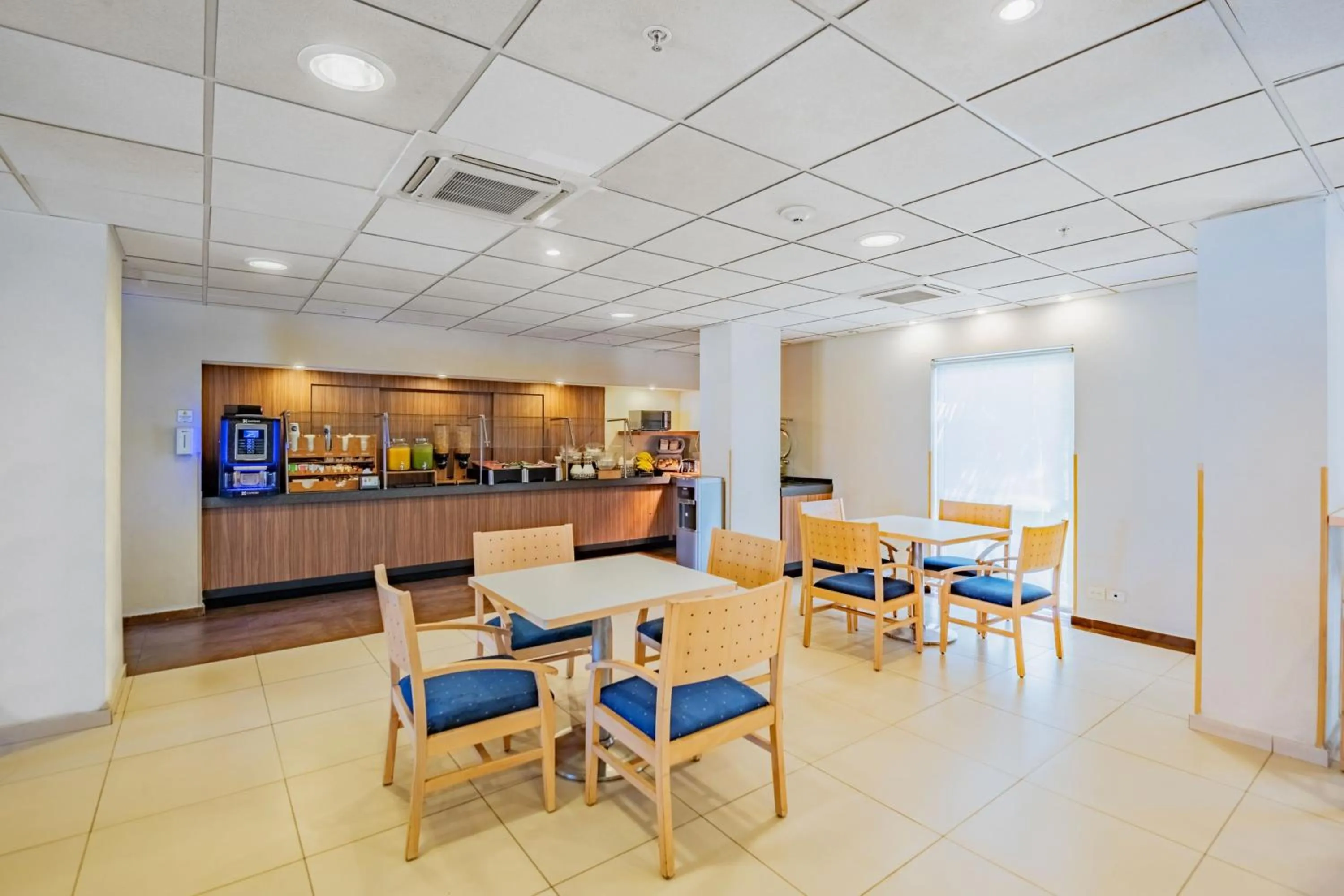 Breakfast in City Express by Marriott Villahermosa