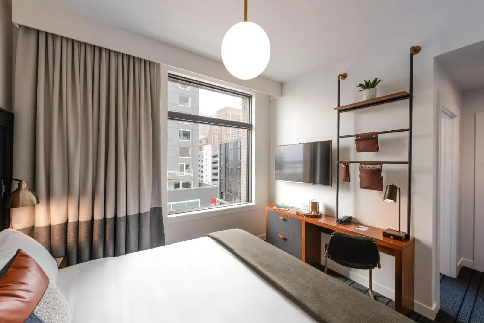 Superior King Room in The State Hotel Superior King Room in The State Hotel