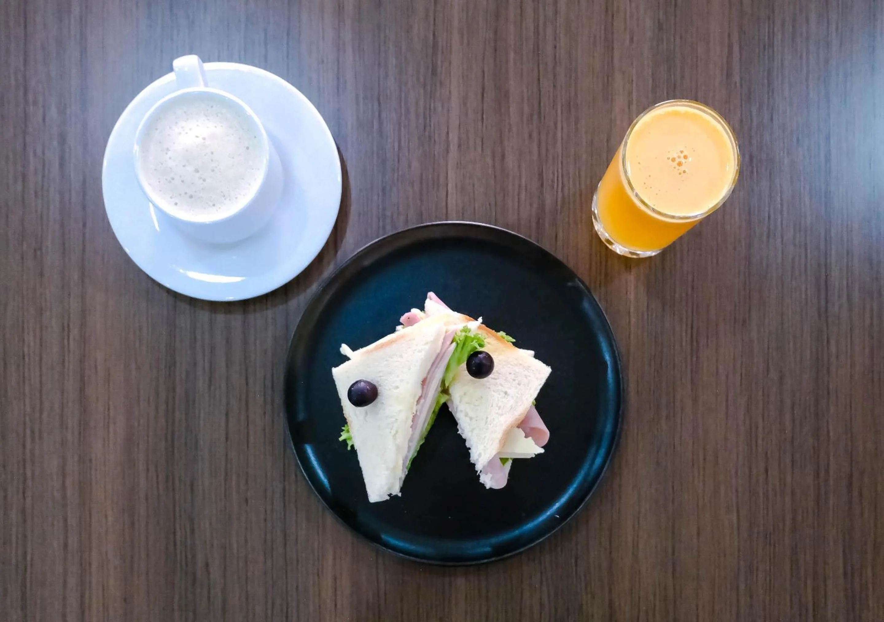 Food and drinks in Hotel Internacional La Triada