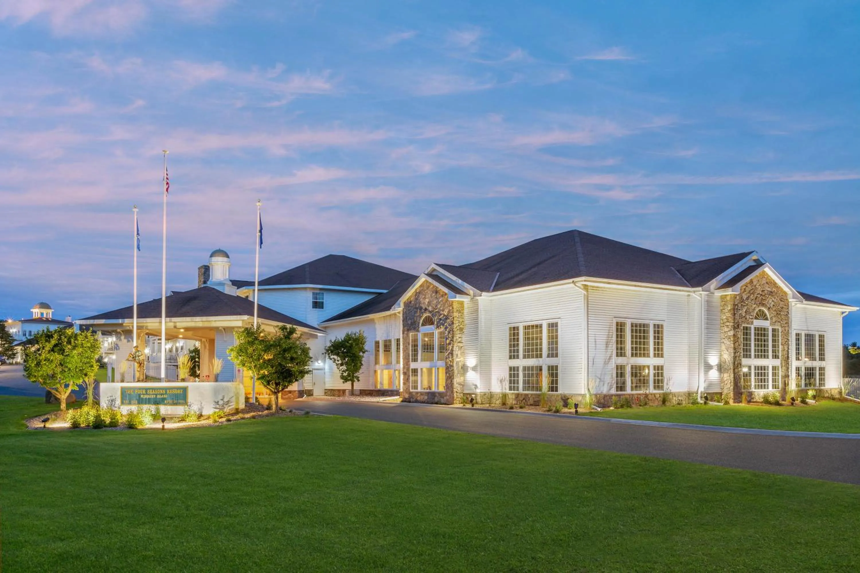 Property building in Four Seasons Island Resort