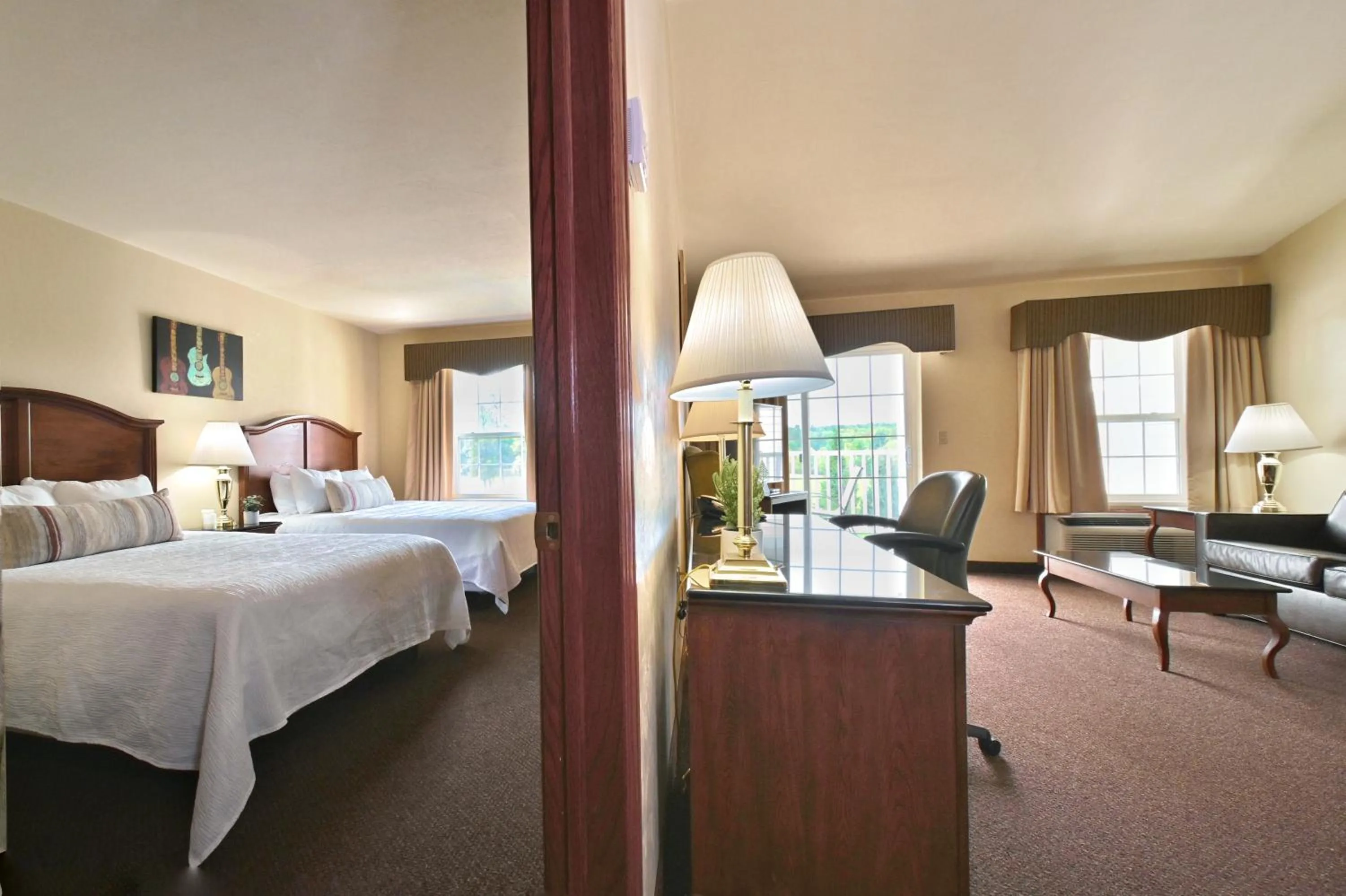 Living room in Four Seasons Island Resort