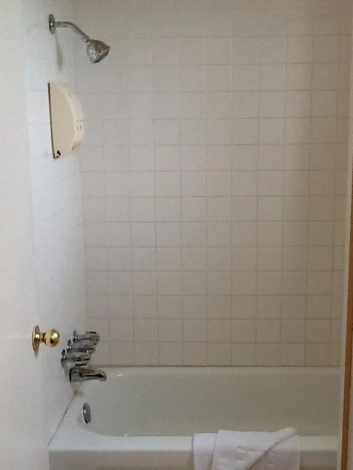 Bathroom in American Best Value Inn Springerville