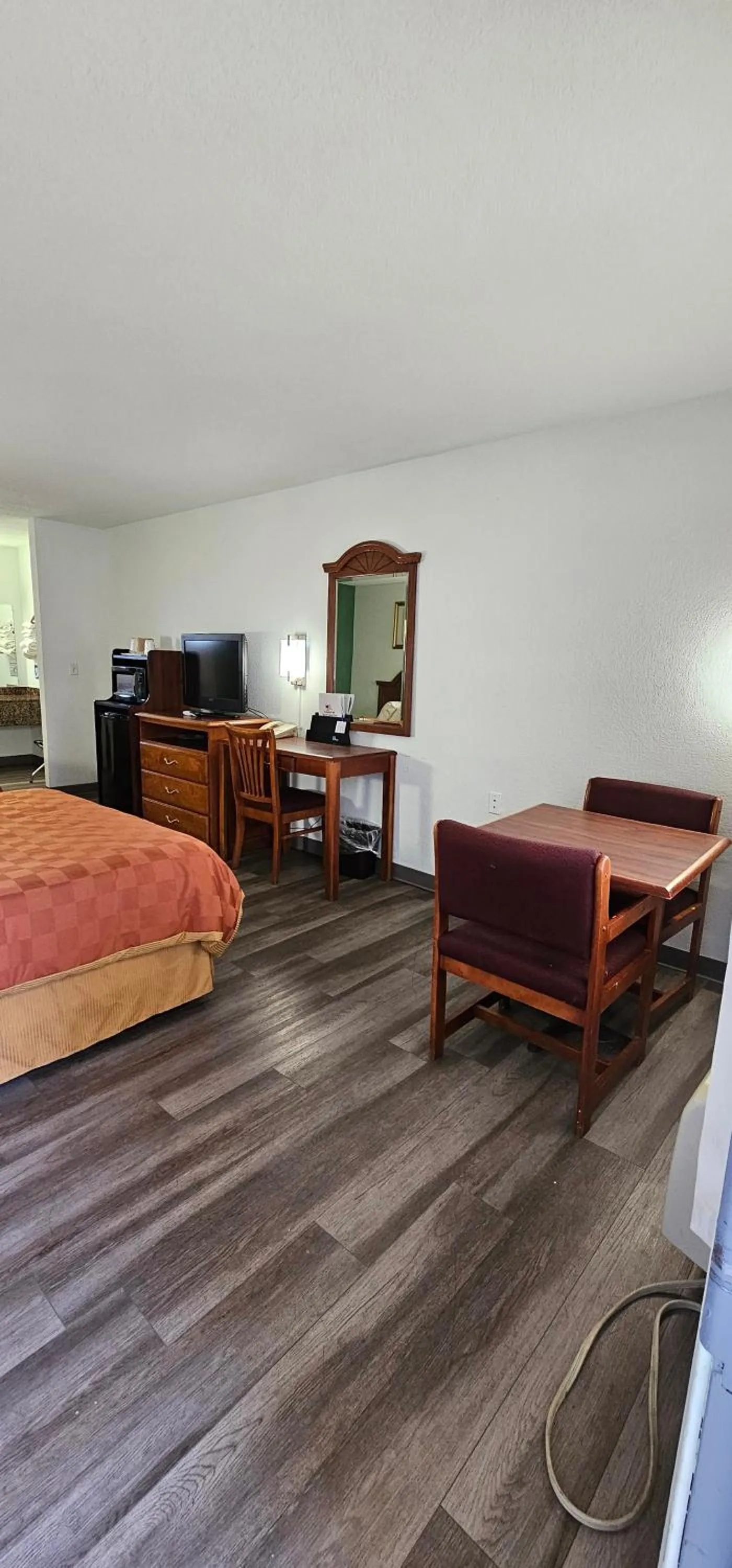 Travel Inn & Suite