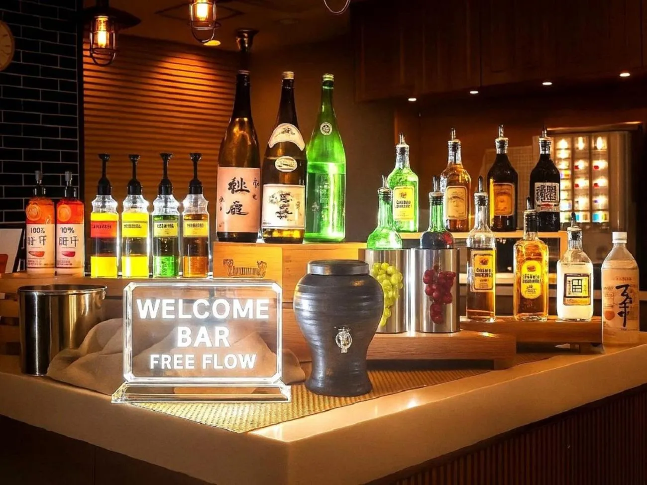 Lounge or bar in Super Hotel JR Shin-Osaka Higashiguchi