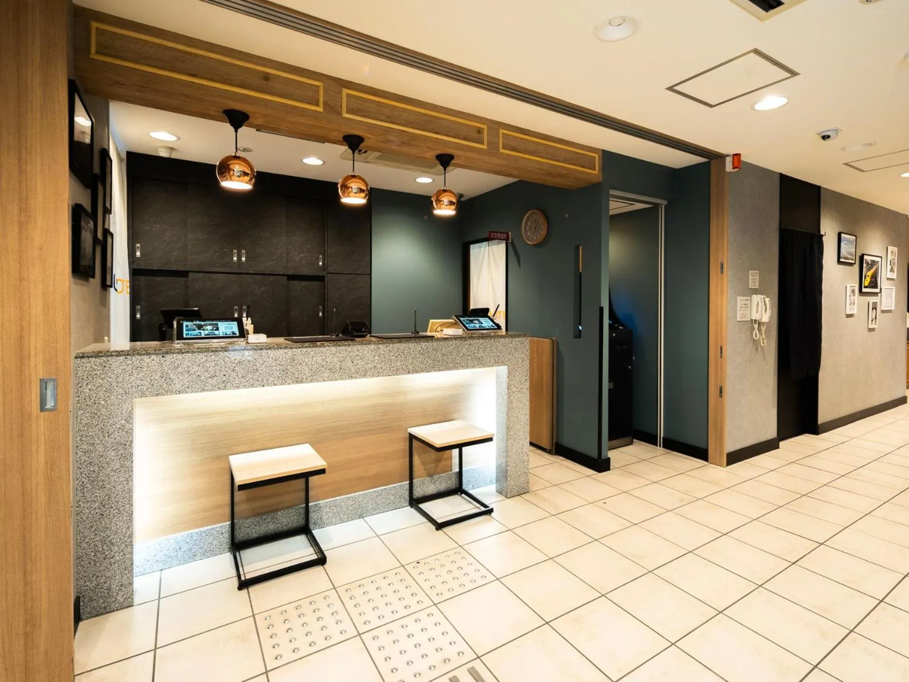 Lobby or reception in Super Hotel JR Shin-Osaka Higashiguchi