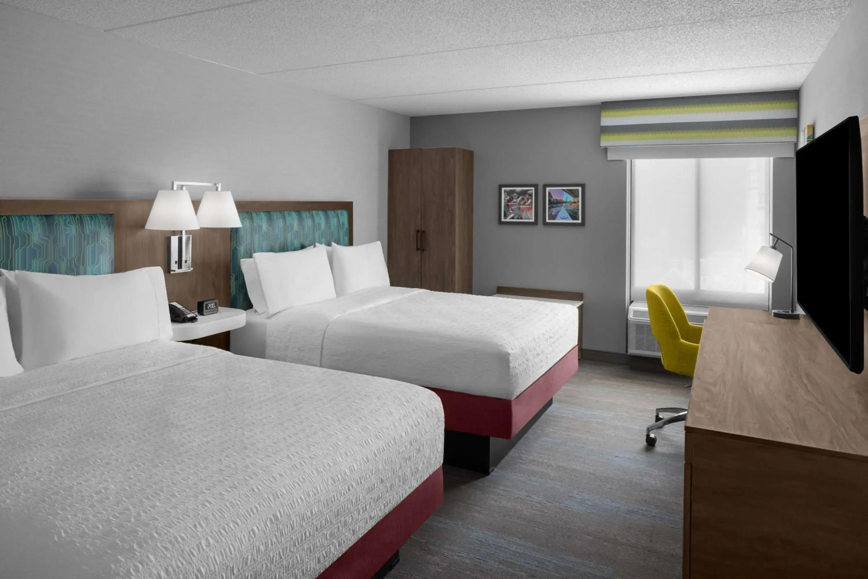 Queen Room with Two Queen Beds - Non-Smoking in Hampton Inn Cleveland-Downtown Queen Room with Two Queen Beds - Non-Smoking in Hampton Inn Cleveland-Downtown