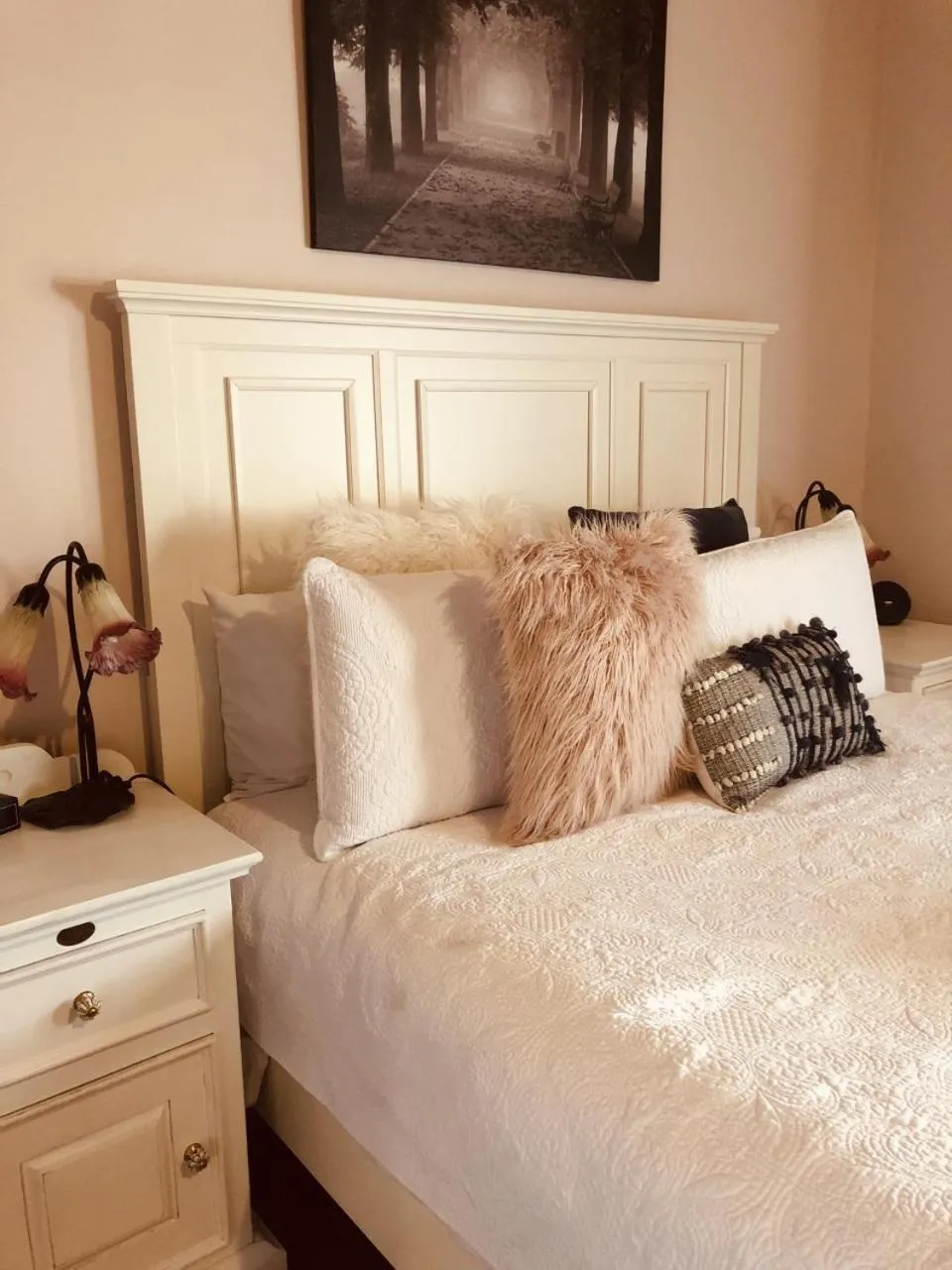 Bed in Glenview Retreat Luxury Accommodation