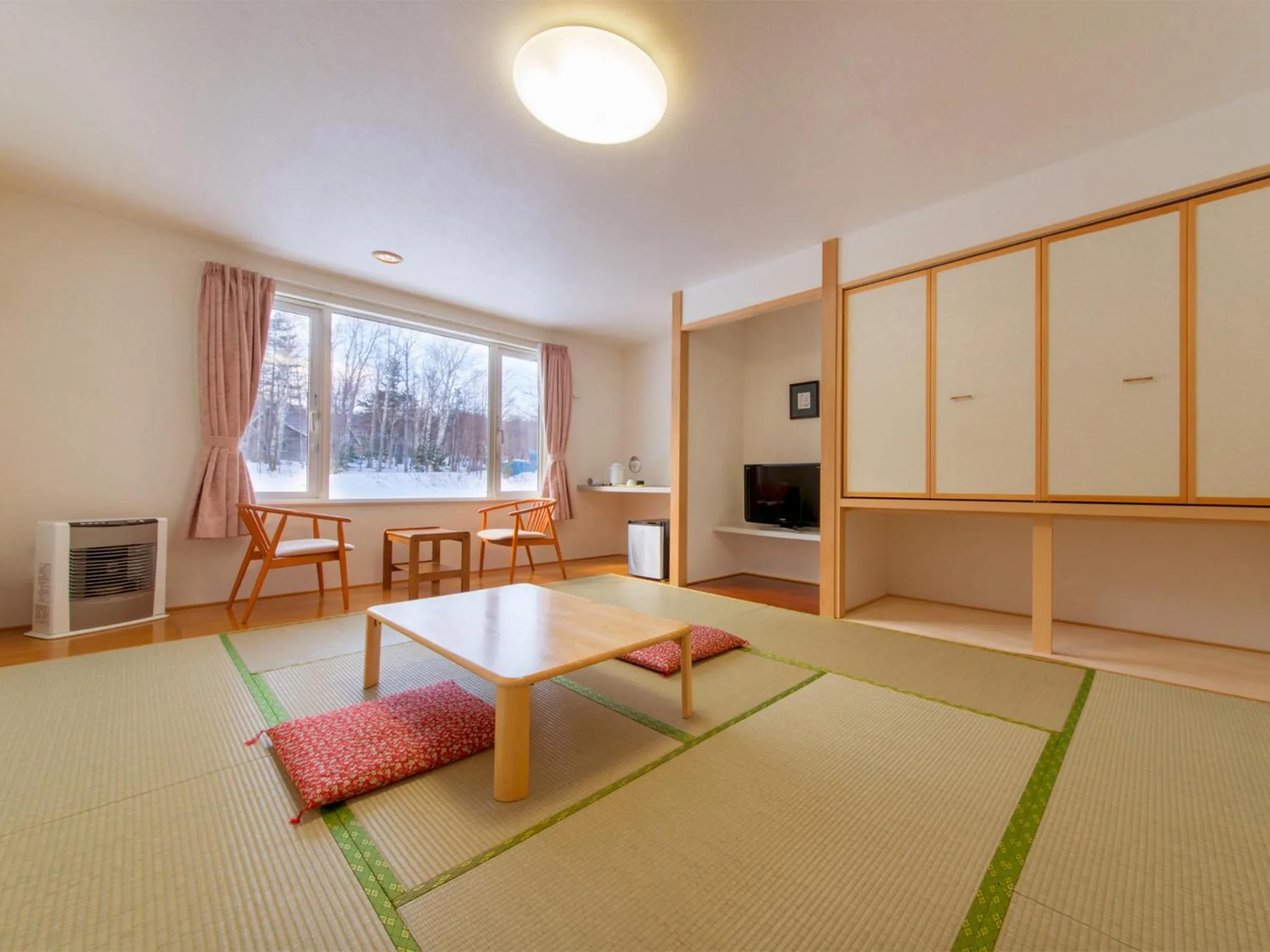 Photo of the whole room in Shiretoko Village
