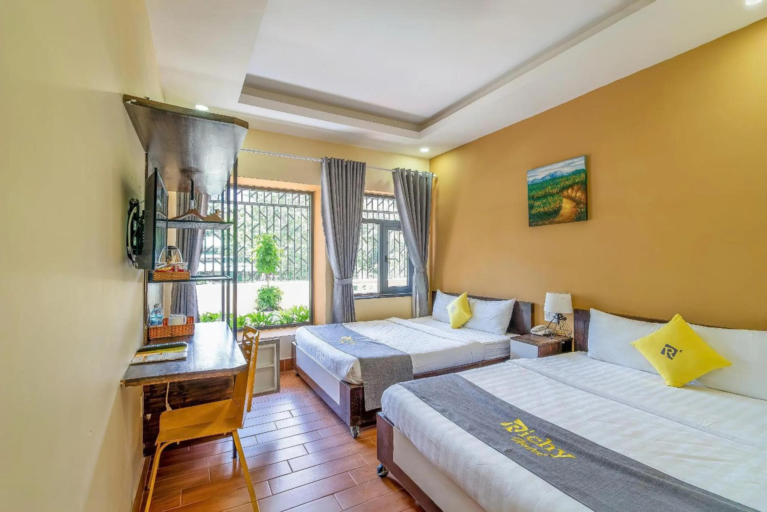 Property building, Bed in Richy Dalat Hotel