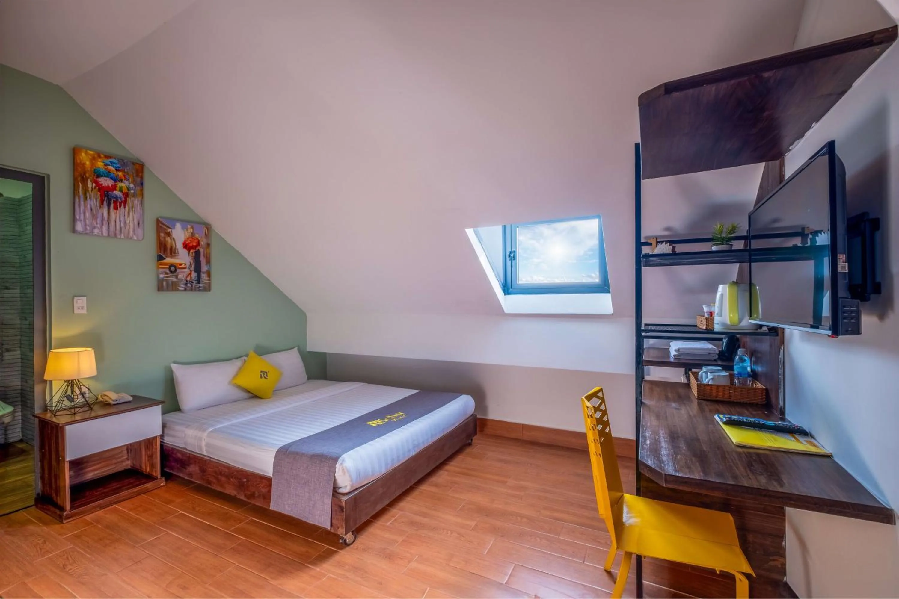 Bedroom, Bed in Richy Dalat Hotel