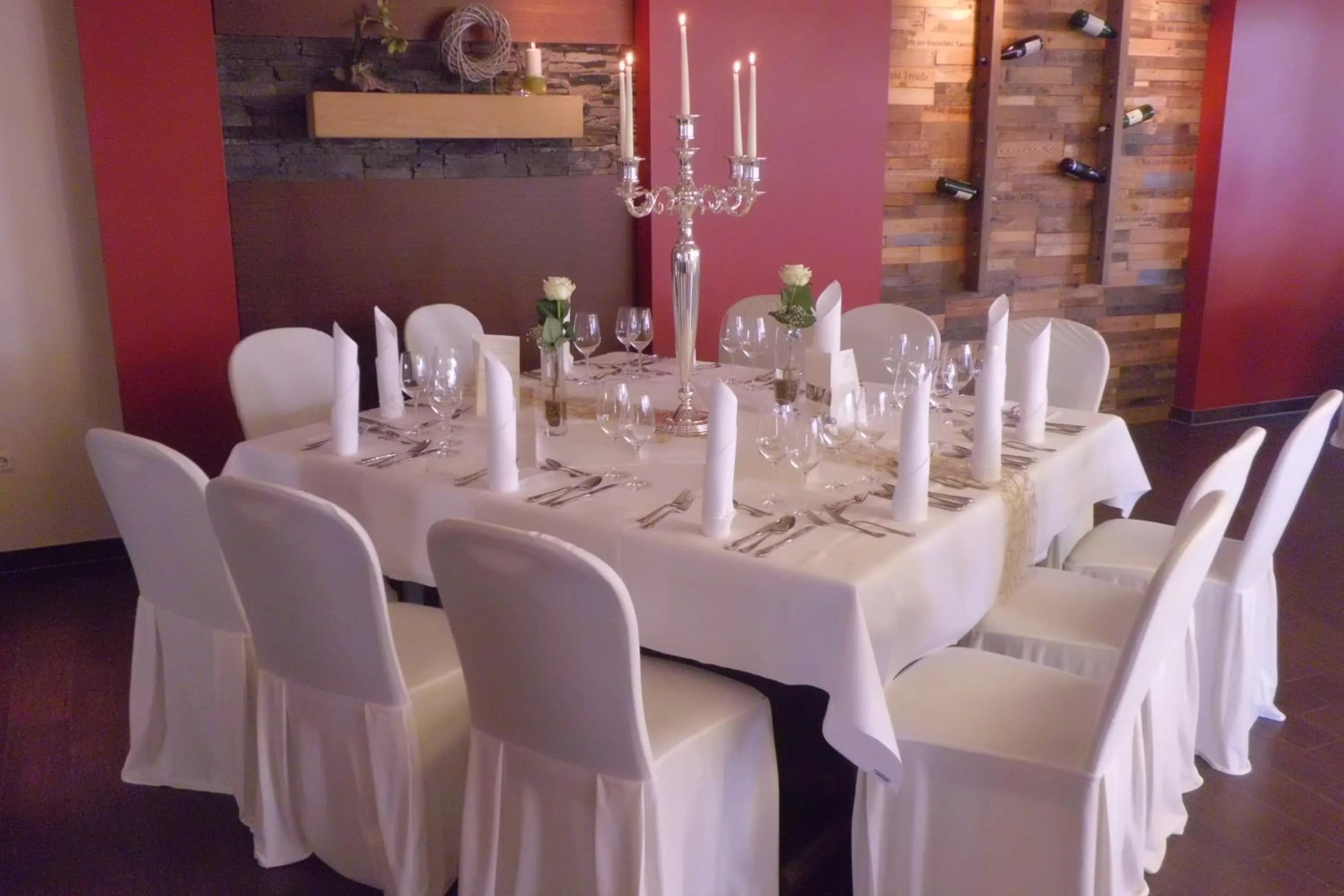 Restaurant/places to eat in Hotel Gasthaus Appel Krug