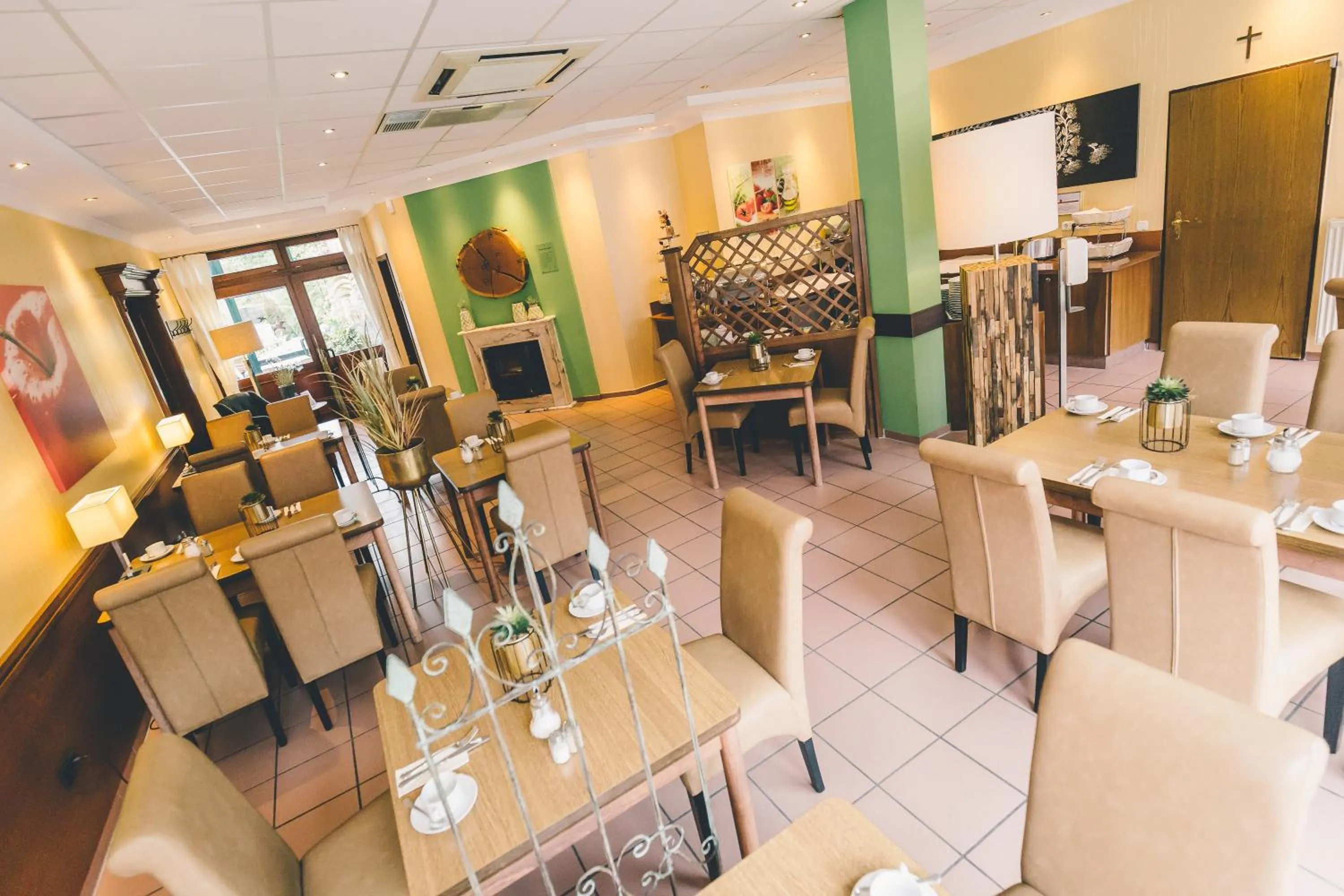 Buffet breakfast in Hotel Gasthaus Appel Krug