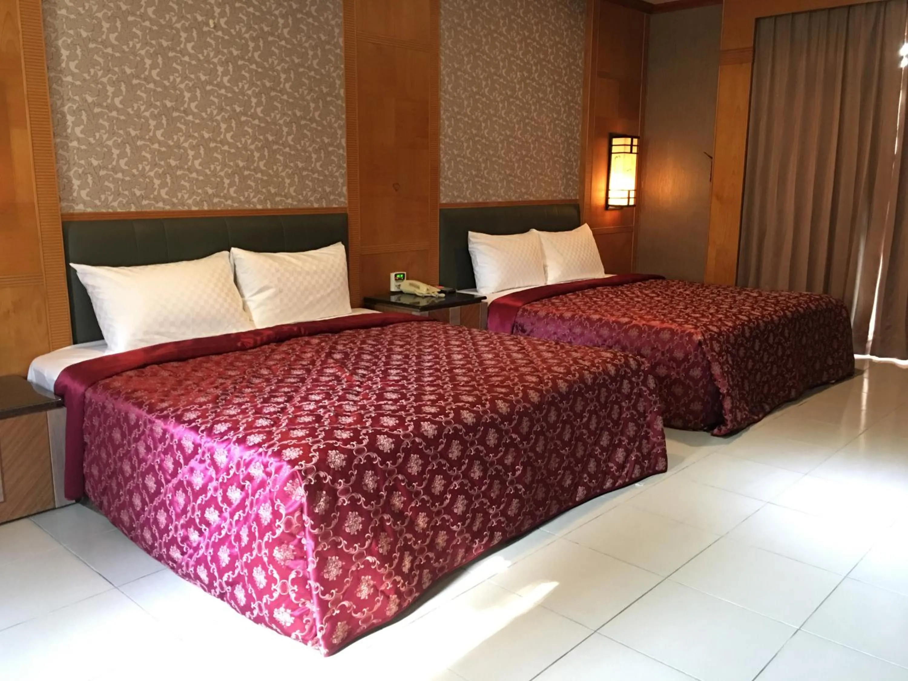 Quadruple Room with Bath in Wen Mei Motel