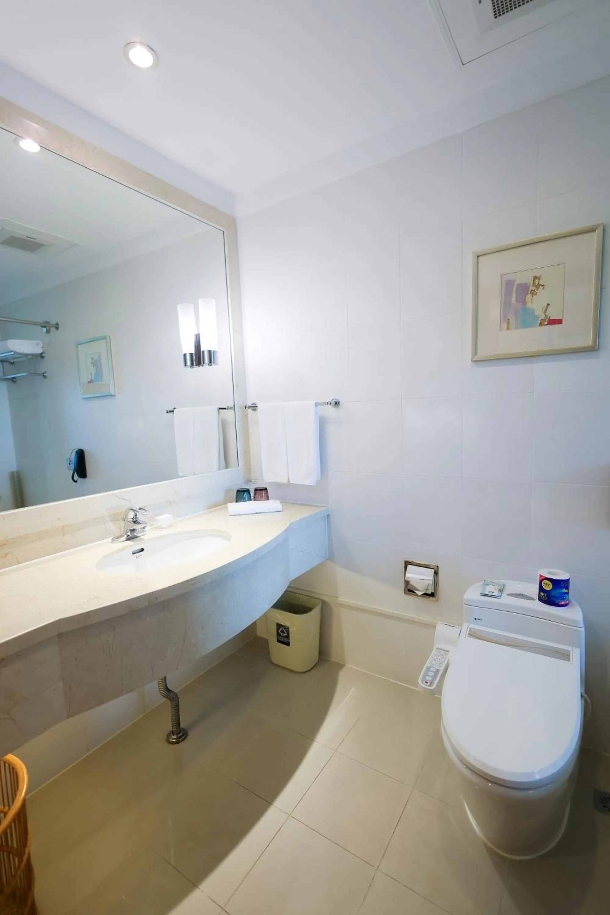 Bathroom in Shanghai Metropark Jichen Hotel