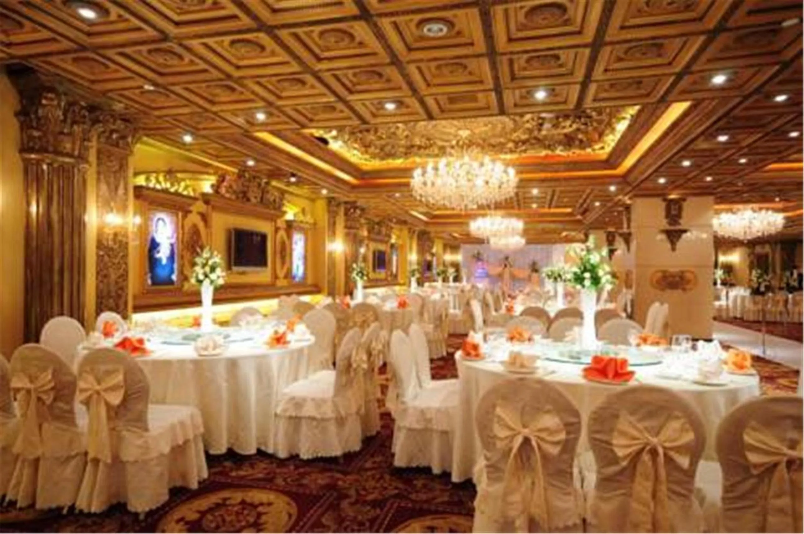 Restaurant/places to eat in Shanghai Metropark Jichen Hotel