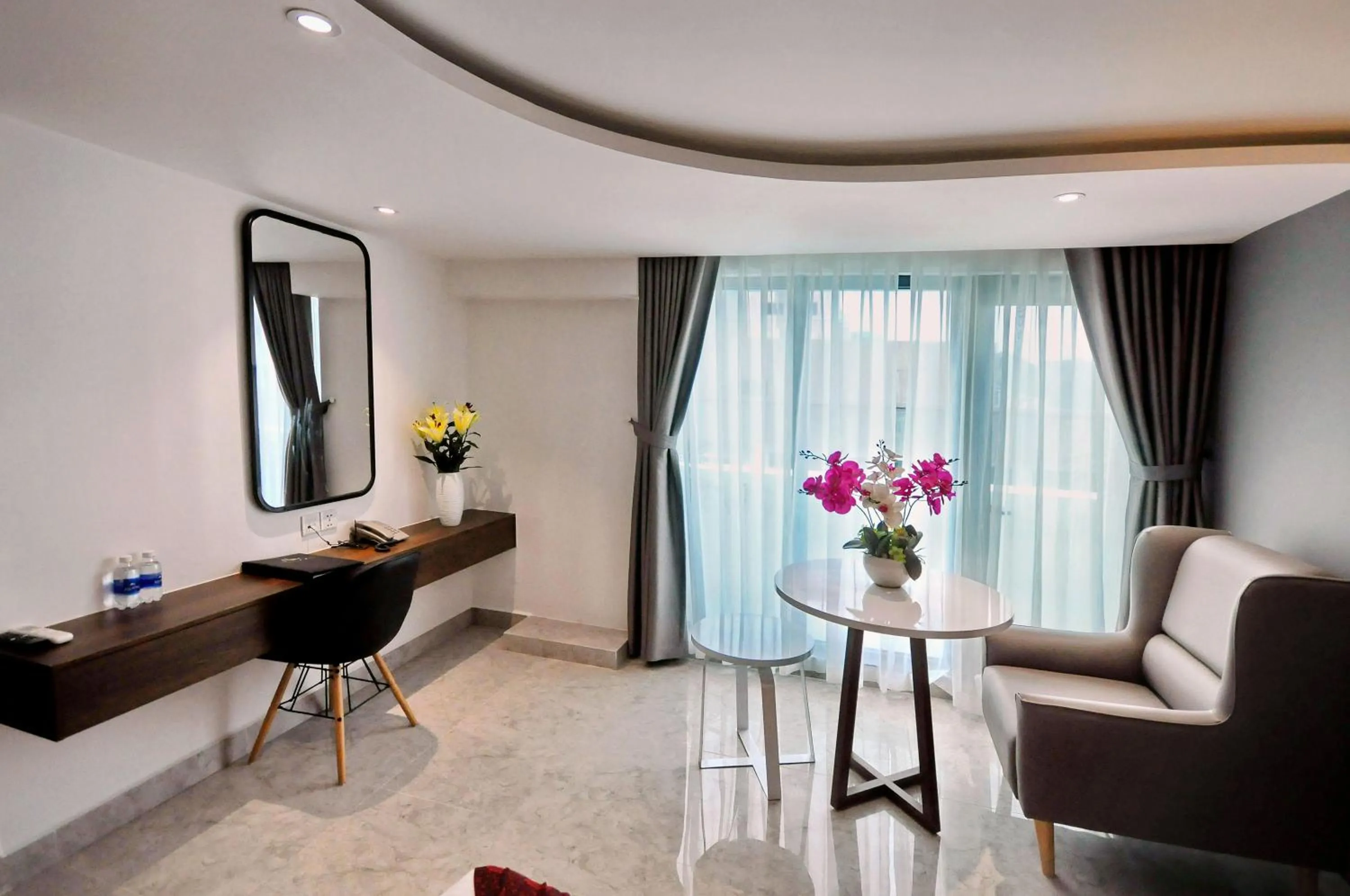 Communal lounge/ TV room in Anrizon Hotel Nha Trang