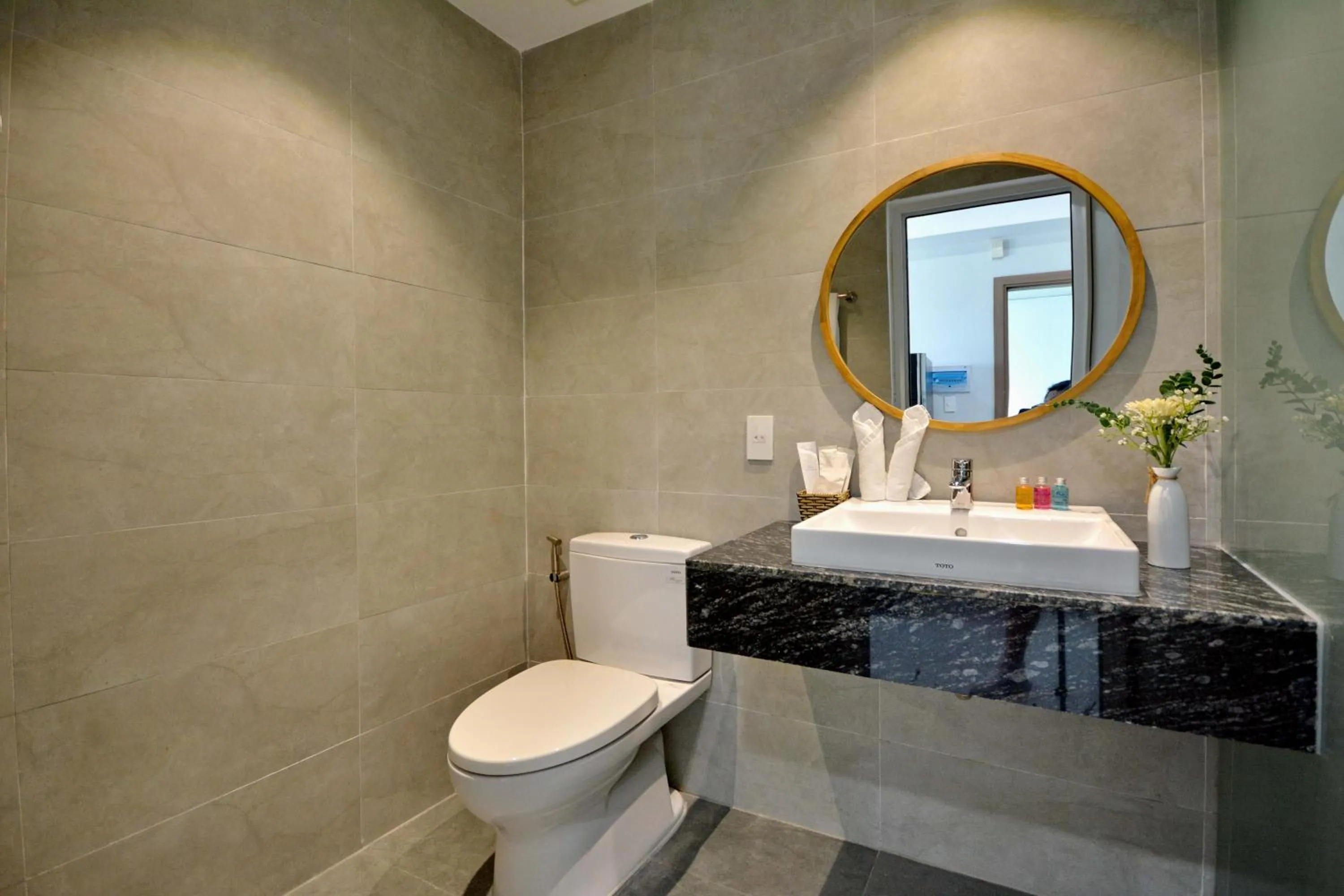 Toilet in Anrizon Hotel Nha Trang