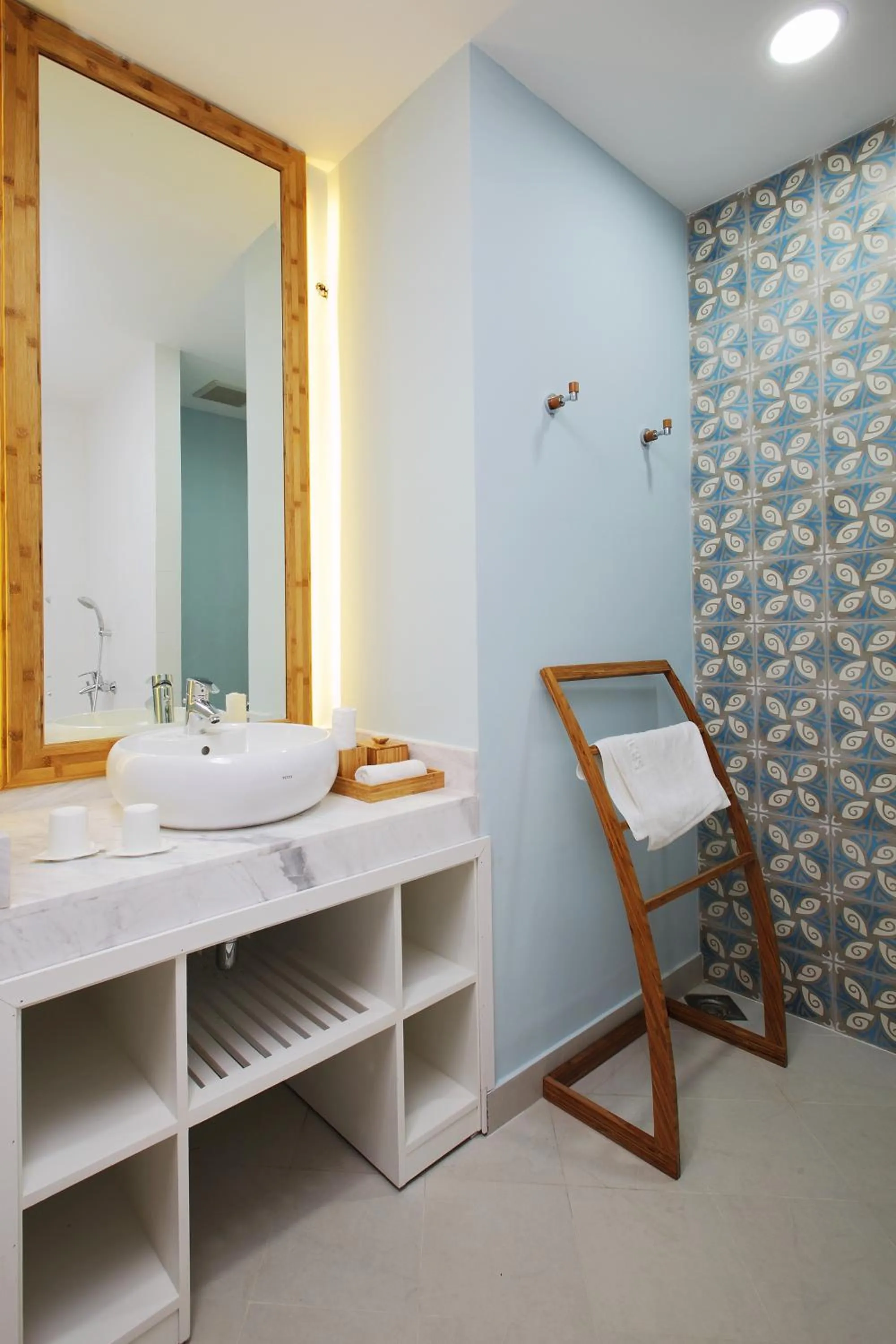 Bathroom, Bed in The Cliff Resort & Residences