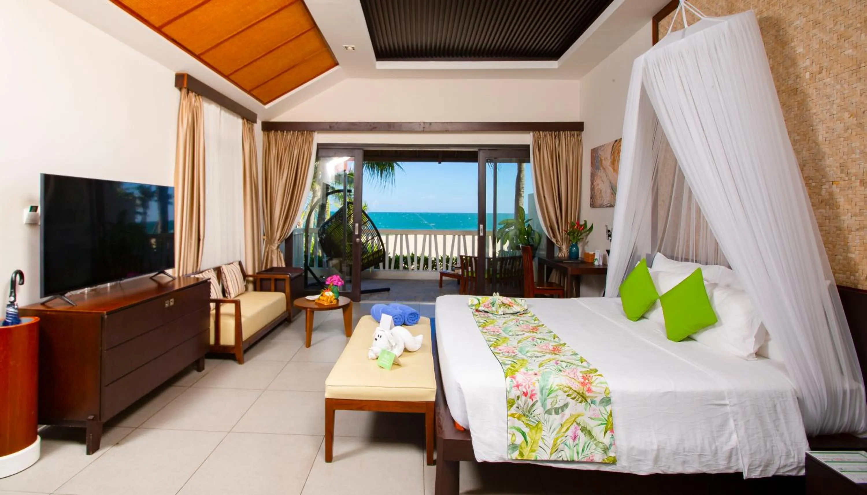 Bedroom, Bed in The Cliff Resort & Residences